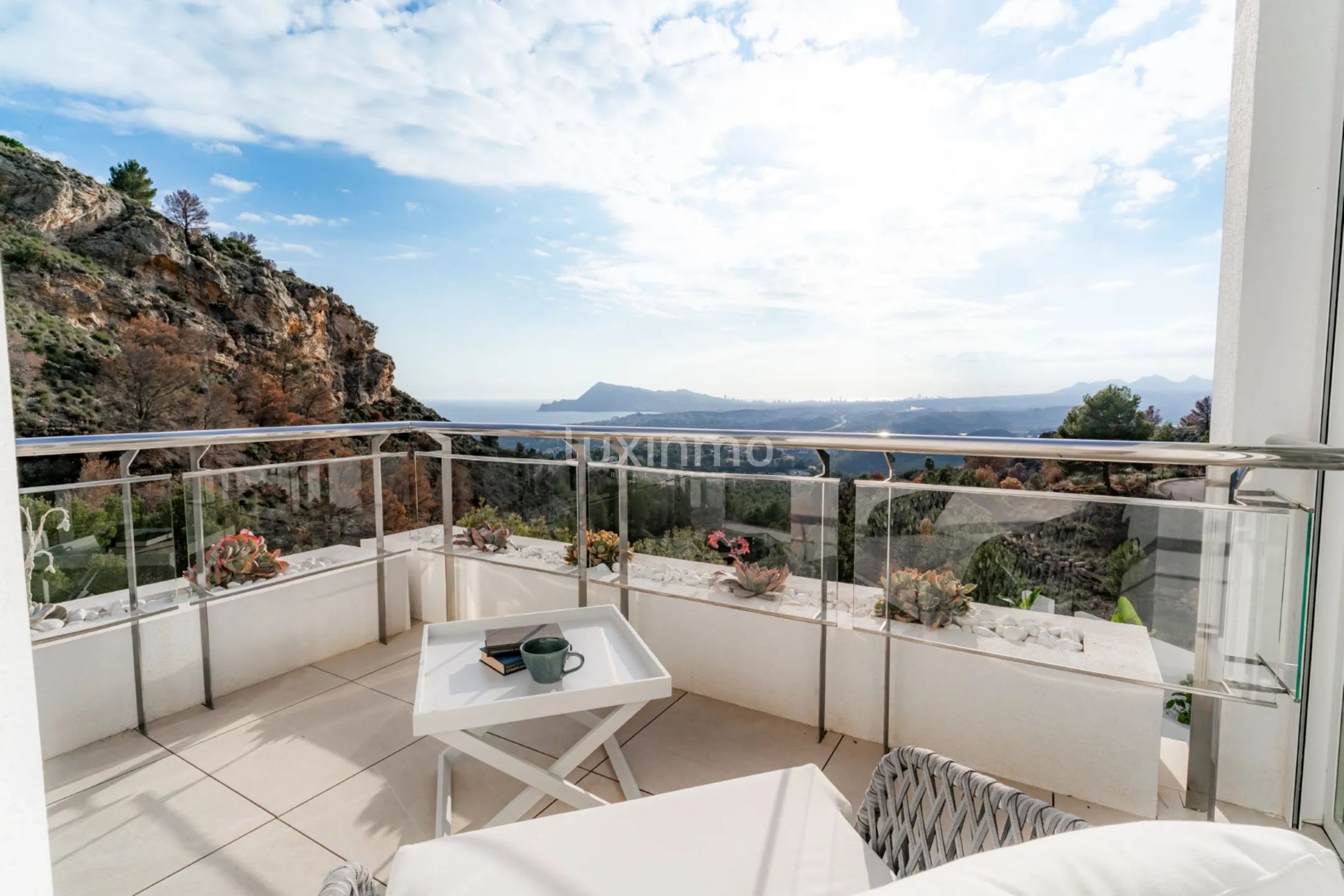 Современный отдельный дом с потрясающим видом в Сьерра-Альтеа — photo 22