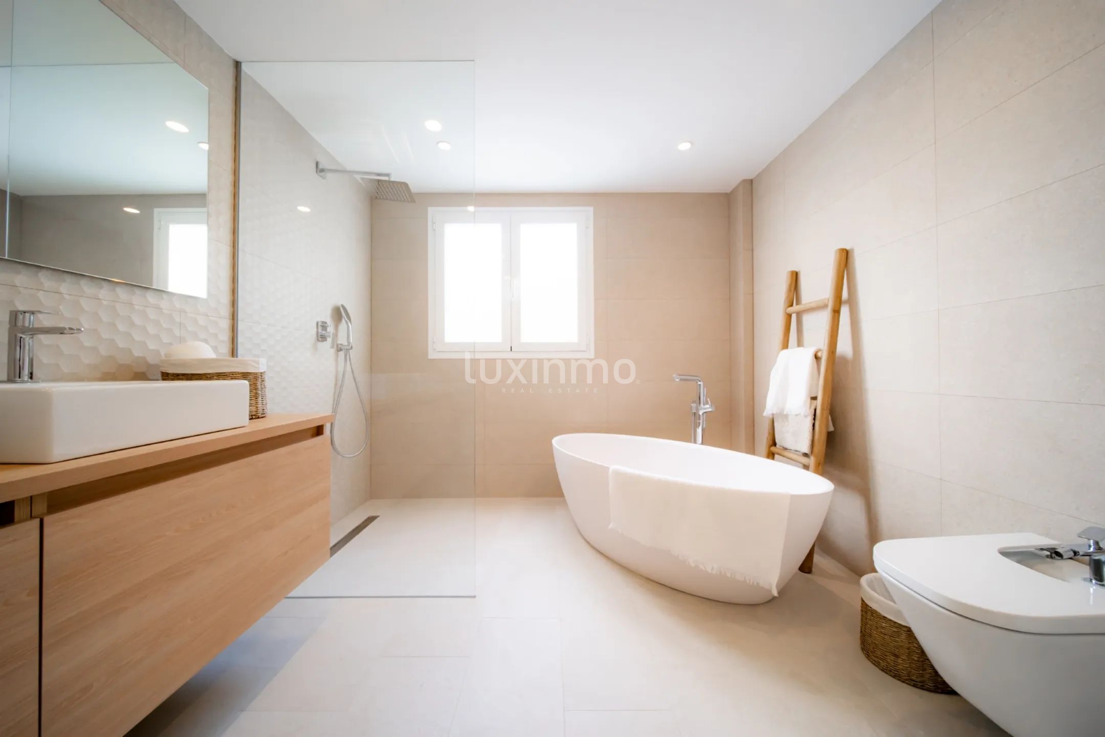 Современный отдельный дом с потрясающим видом в Сьерра-Альтеа — photo 28