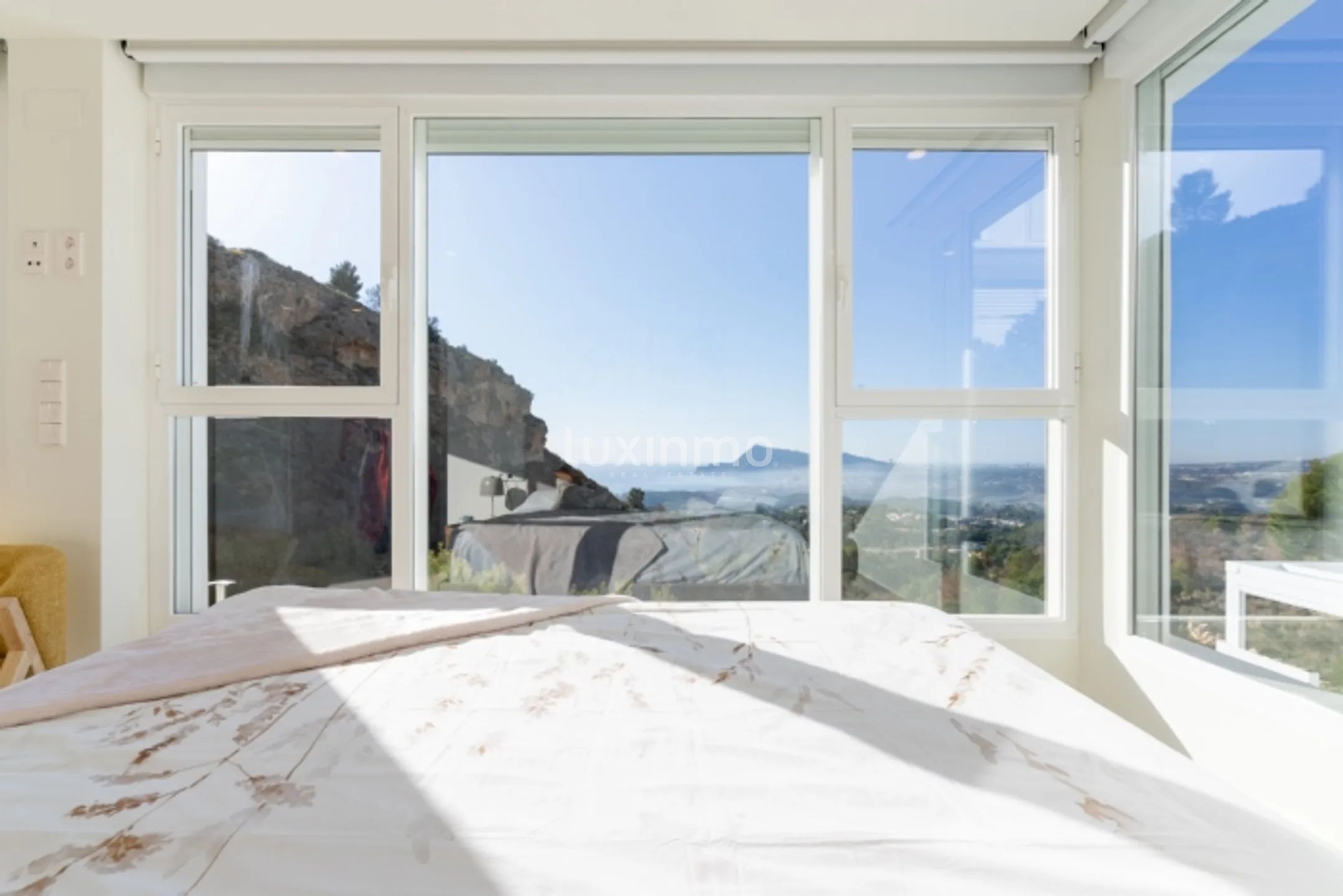 Современный отдельный дом с потрясающим видом в Сьерра-Альтеа — photo 21