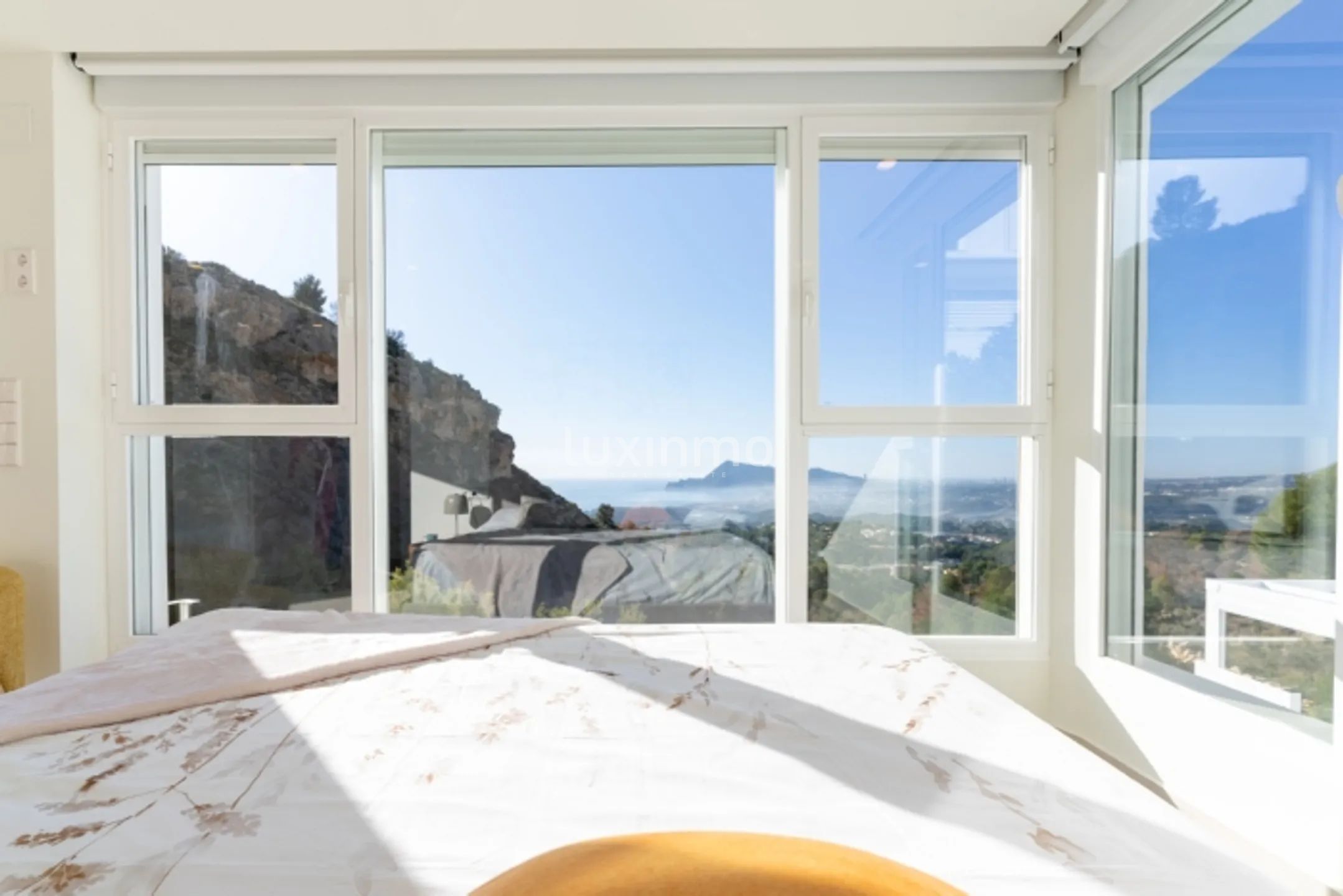 Современный отдельный дом с потрясающим видом в Сьерра-Альтеа — photo 20