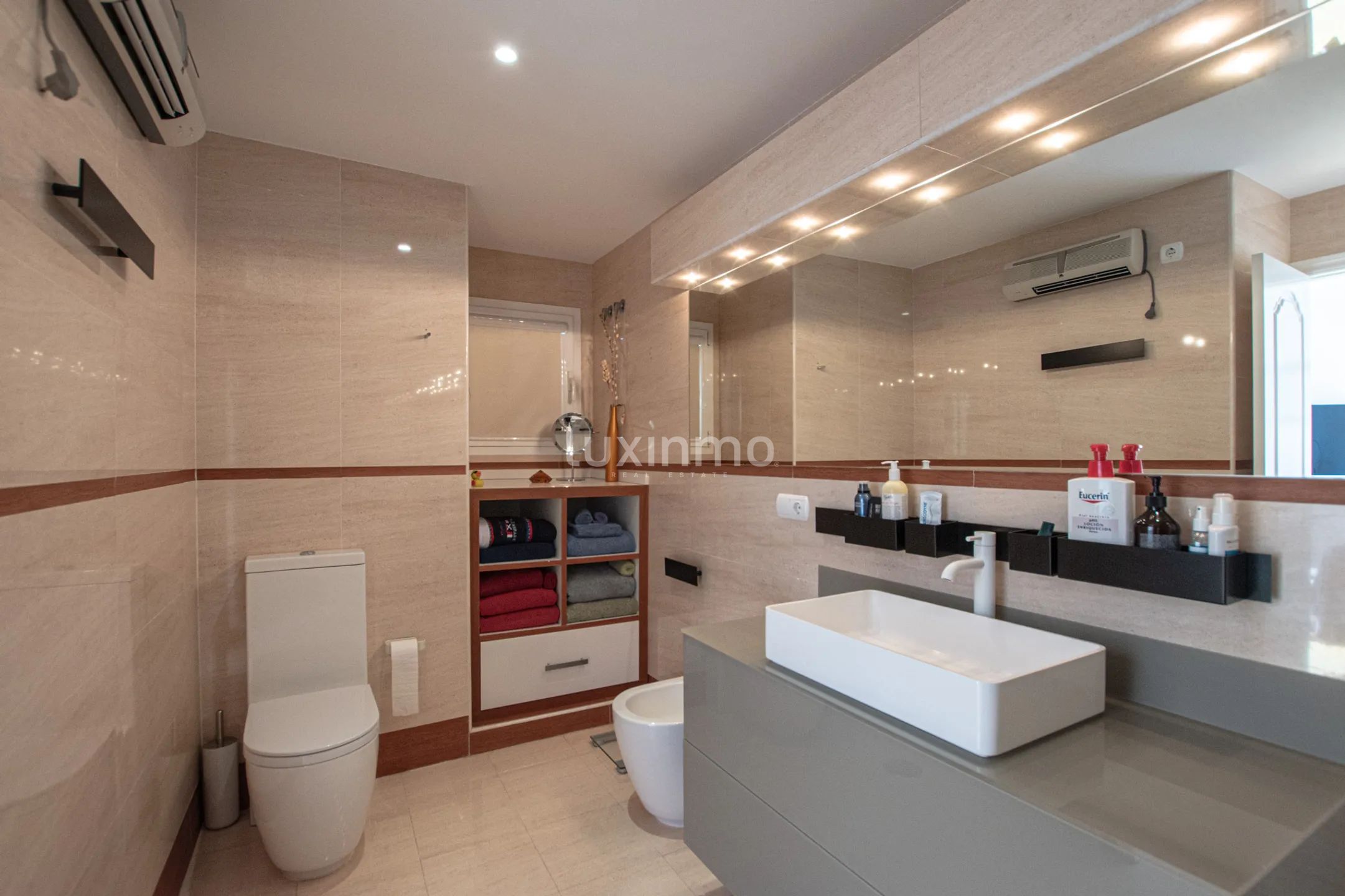 Stunning 3 bedroom penthouse with open sea views for sale in Calpe — photo 23