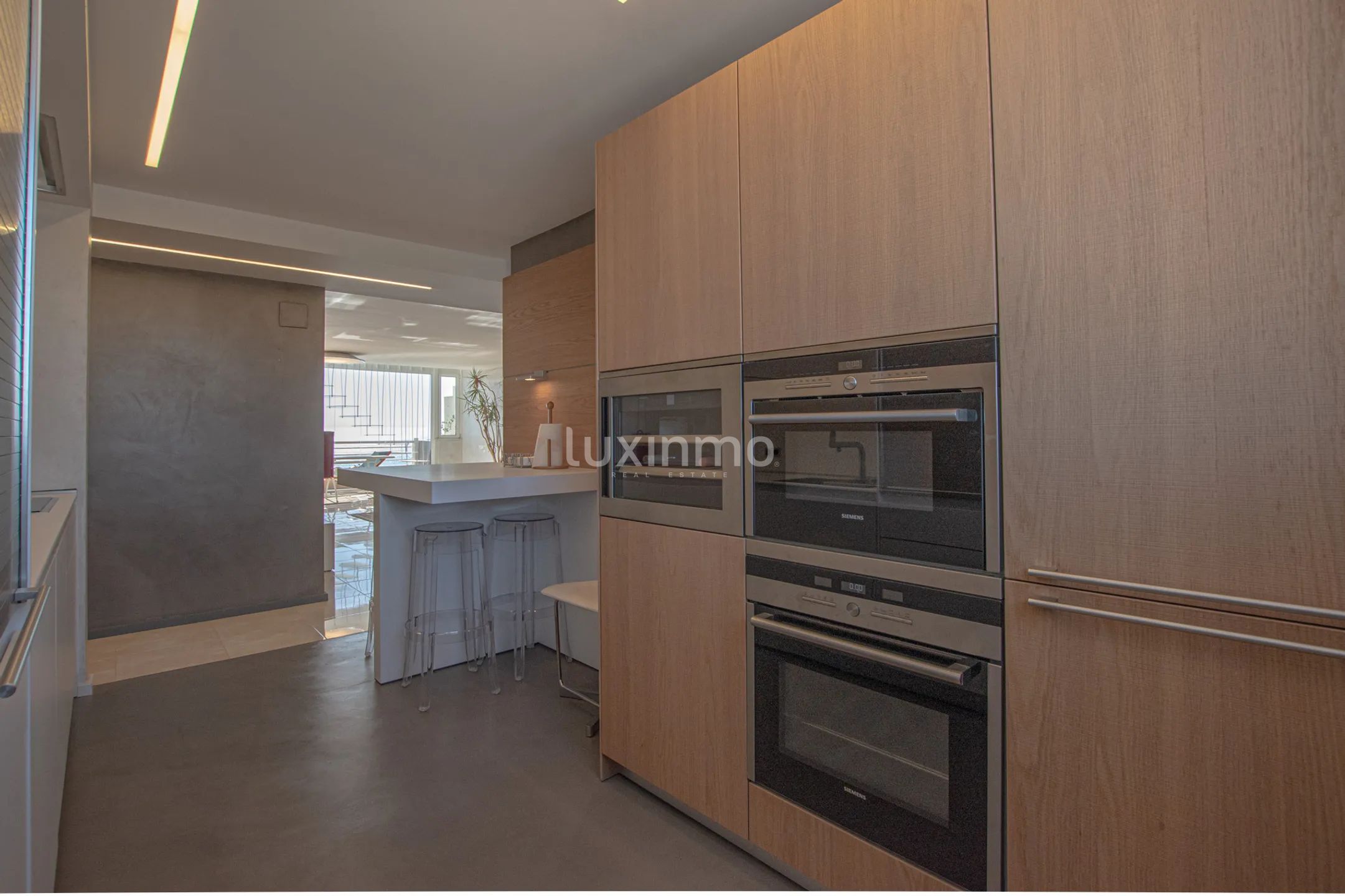 Stunning 3 bedroom penthouse with open sea views for sale in Calpe — photo 14