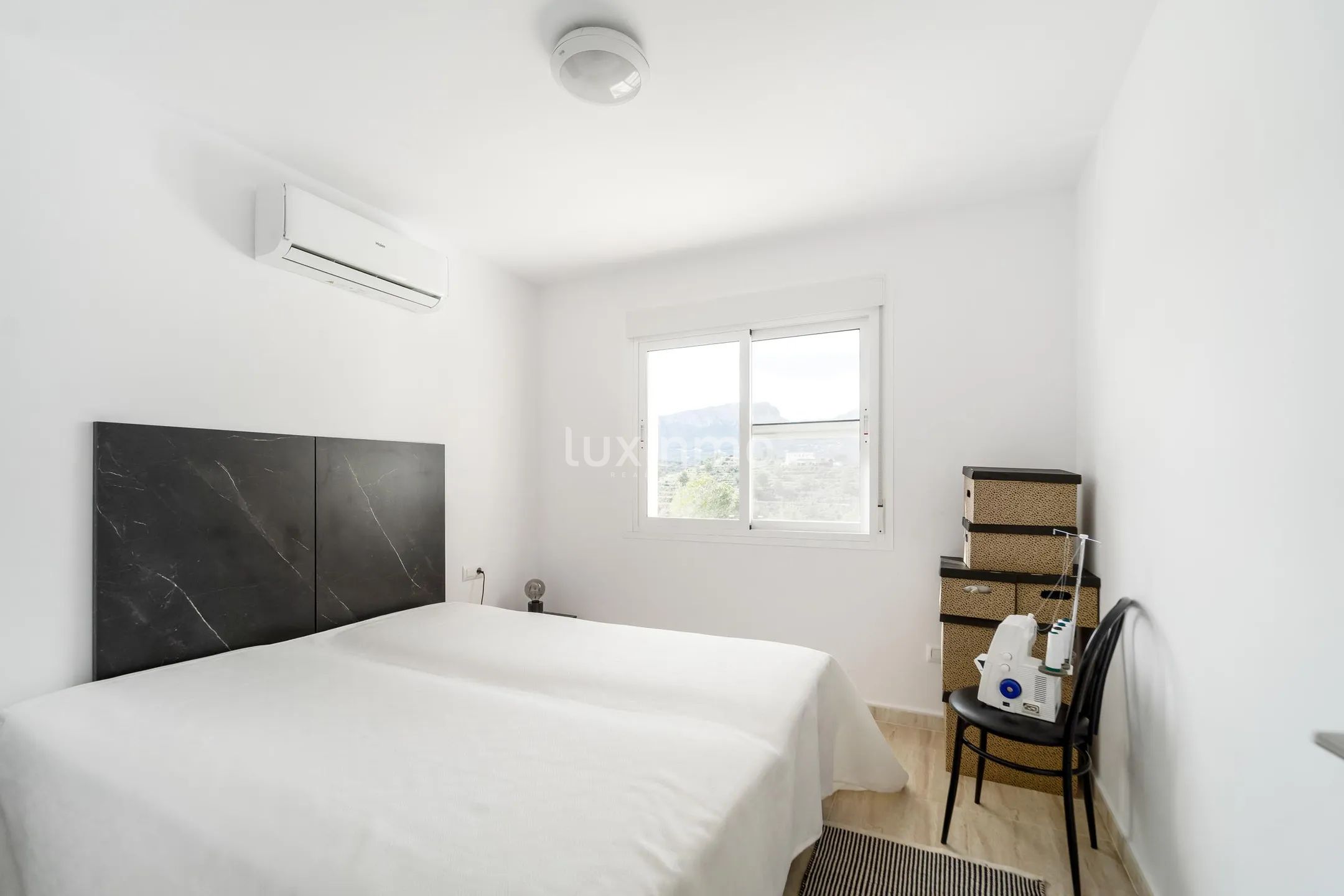 terraced house with beautiful views to the mountains — photo 10