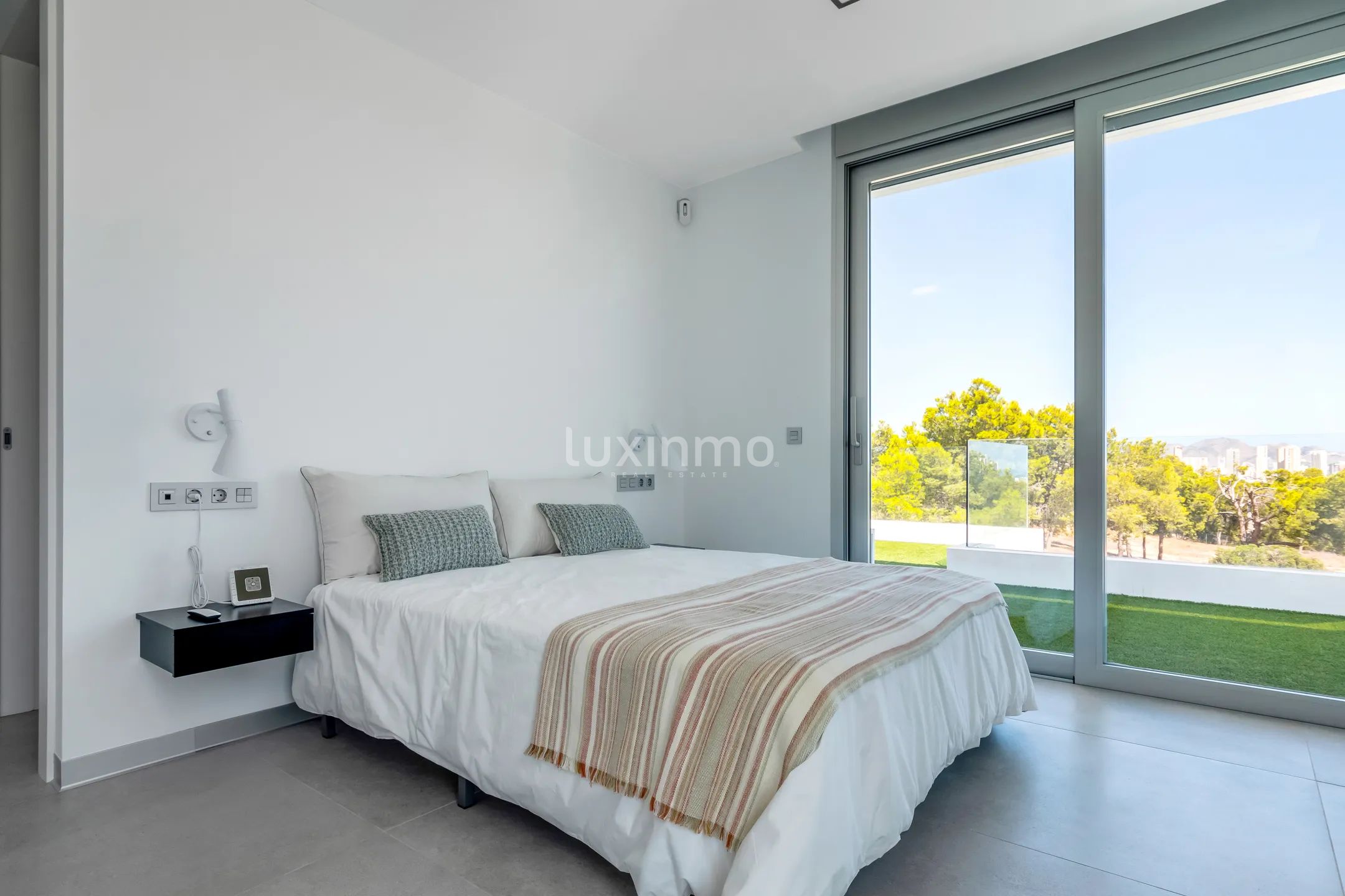 Houses For Sale Urb. Sierra Cortina — photo 23
