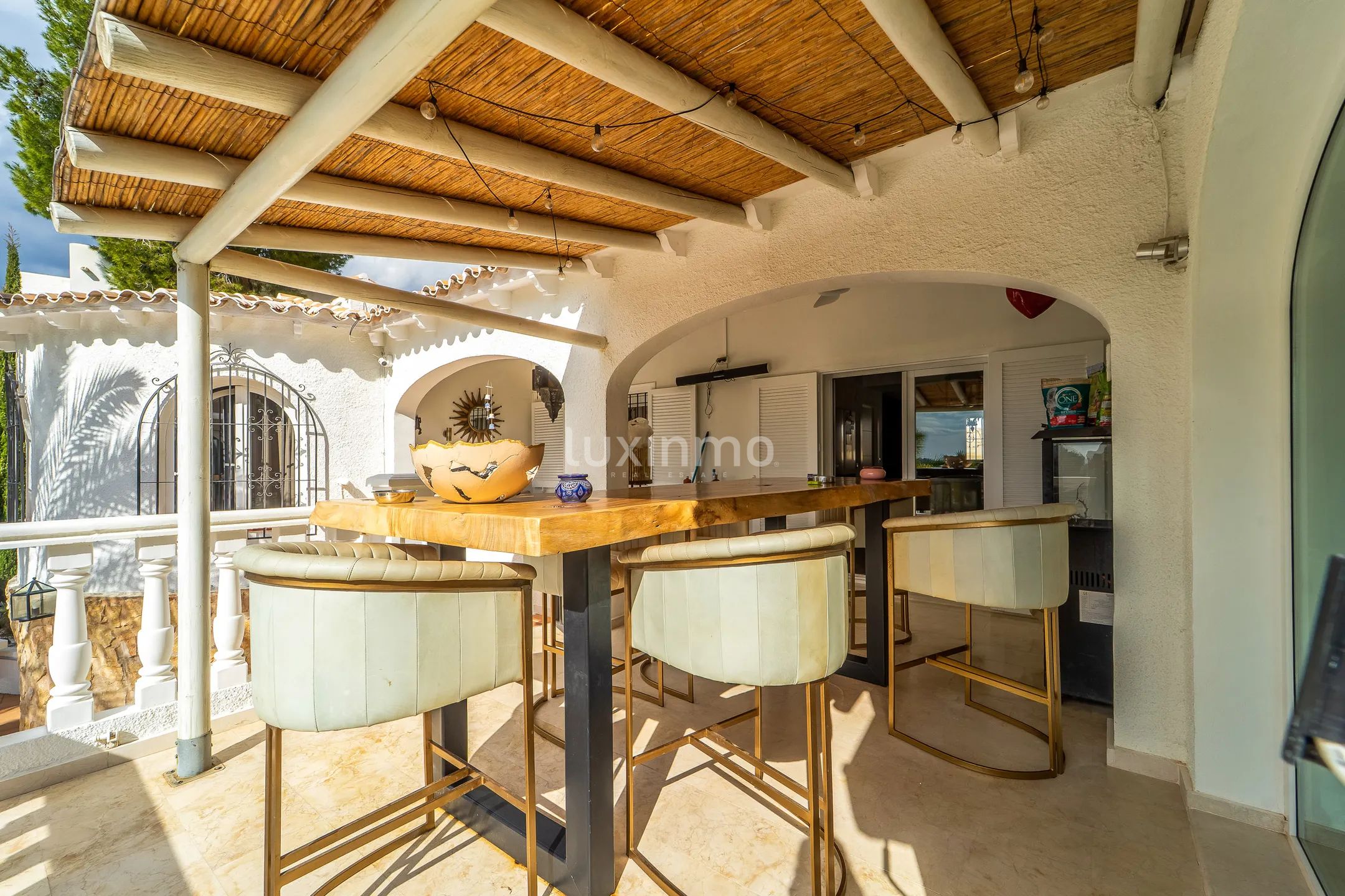 Stunning villa at walking distance from the sea and supermarkets with sea views — photo 11