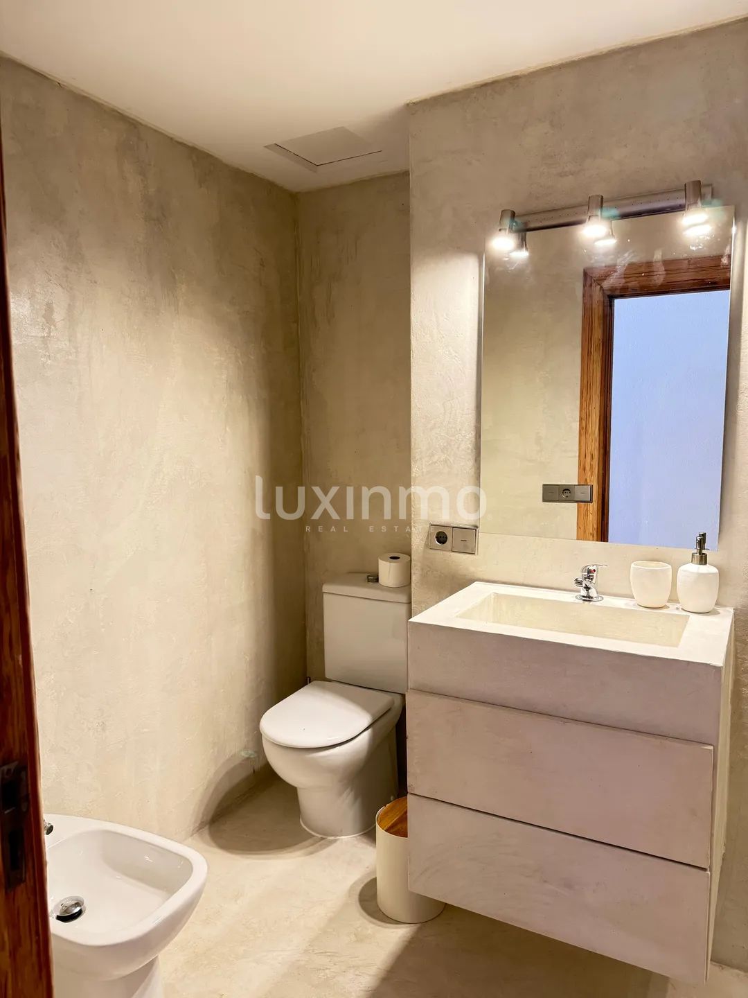 Fantastic Villa for Short-Term or Long-Term Rental in Ibiza - With Tourist Licence — photo 34