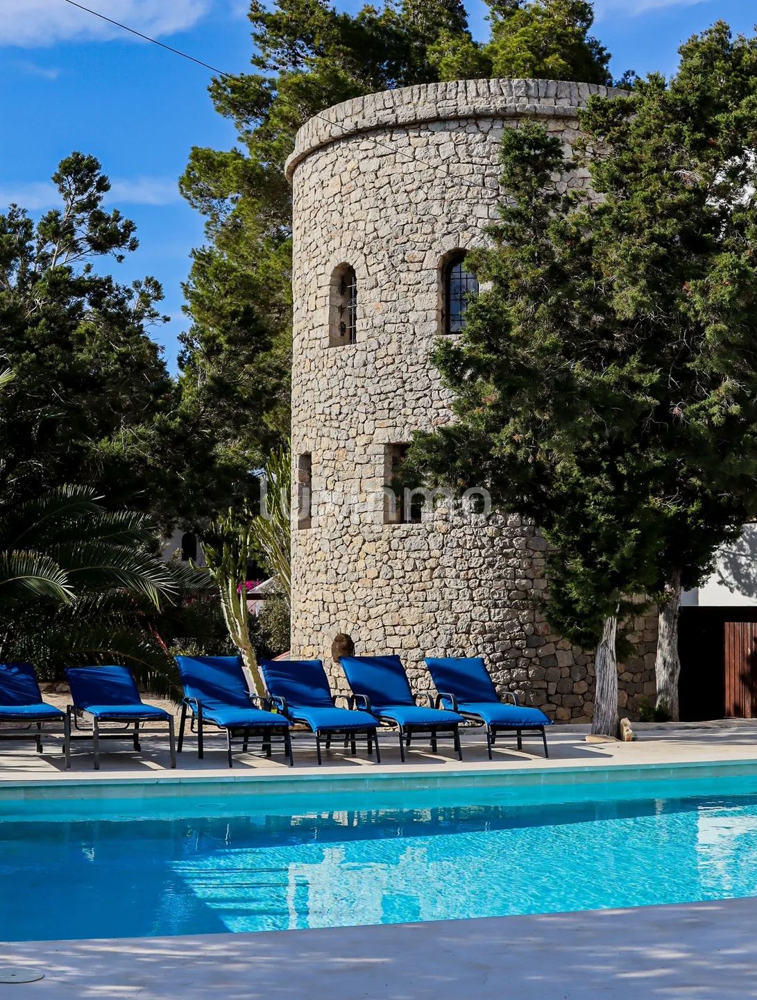 Fantastic Villa for Short-Term or Long-Term Rental in Ibiza - With Tourist Licence — photo 12