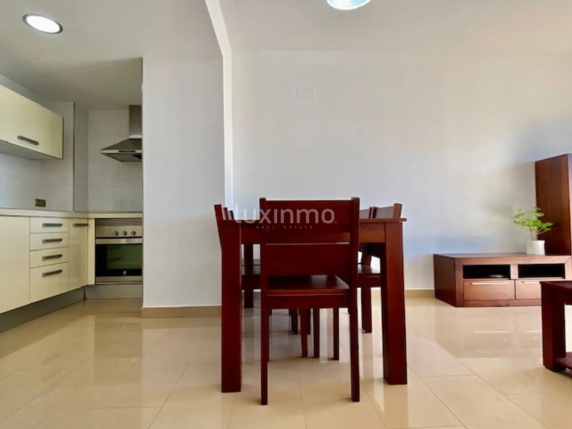 Apartment with Sea Views in Playa de San Juan — photo 10