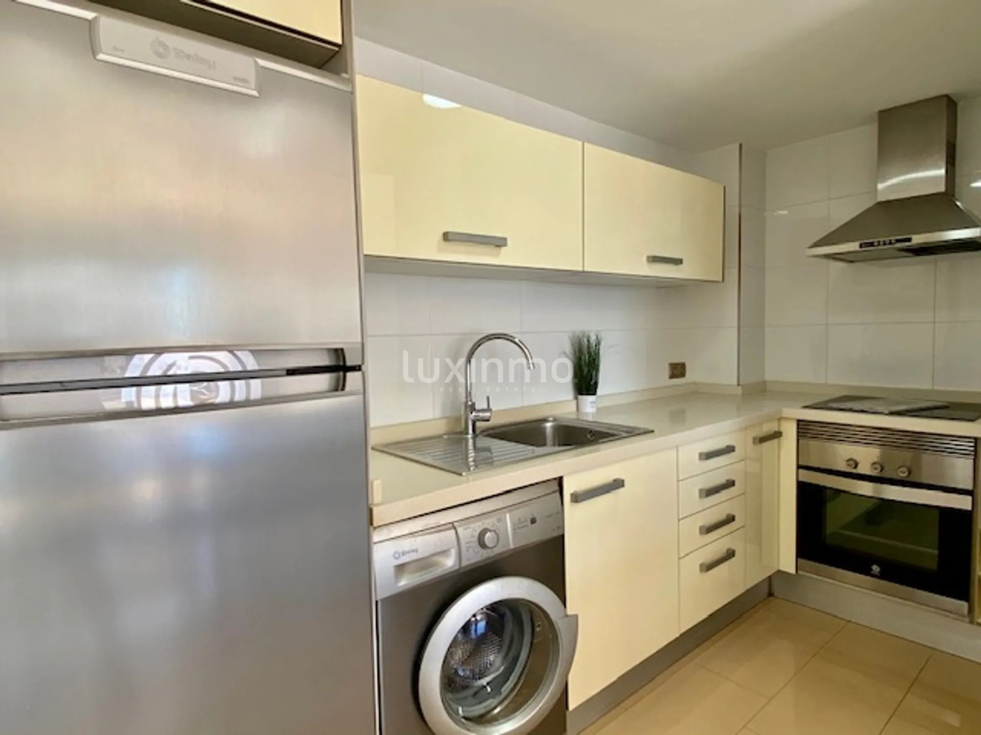 Apartment with Sea Views in Playa de San Juan — photo 8