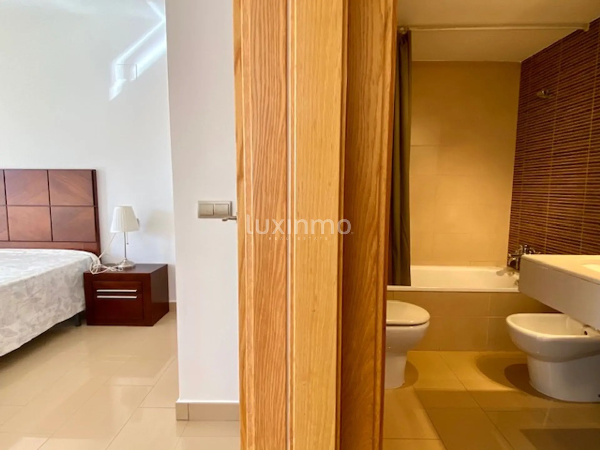 Apartment with Sea Views in Playa de San Juan — photo 14