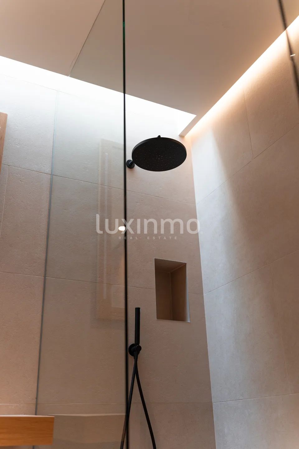 Stunning contemporary 6-Bedroom detached house in Cap Martinet — photo 70