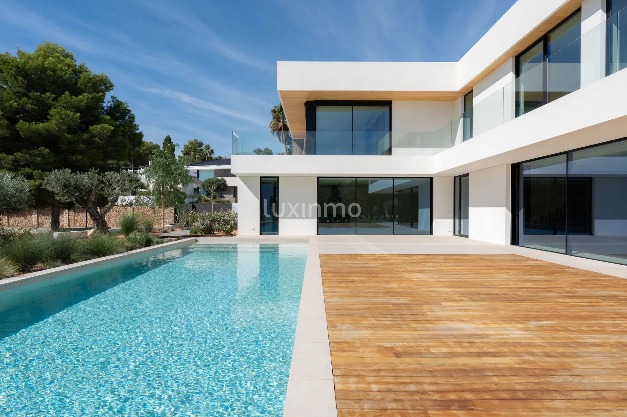 Stunning contemporary 6-Bedroom detached house in Cap Martinet — photo 33