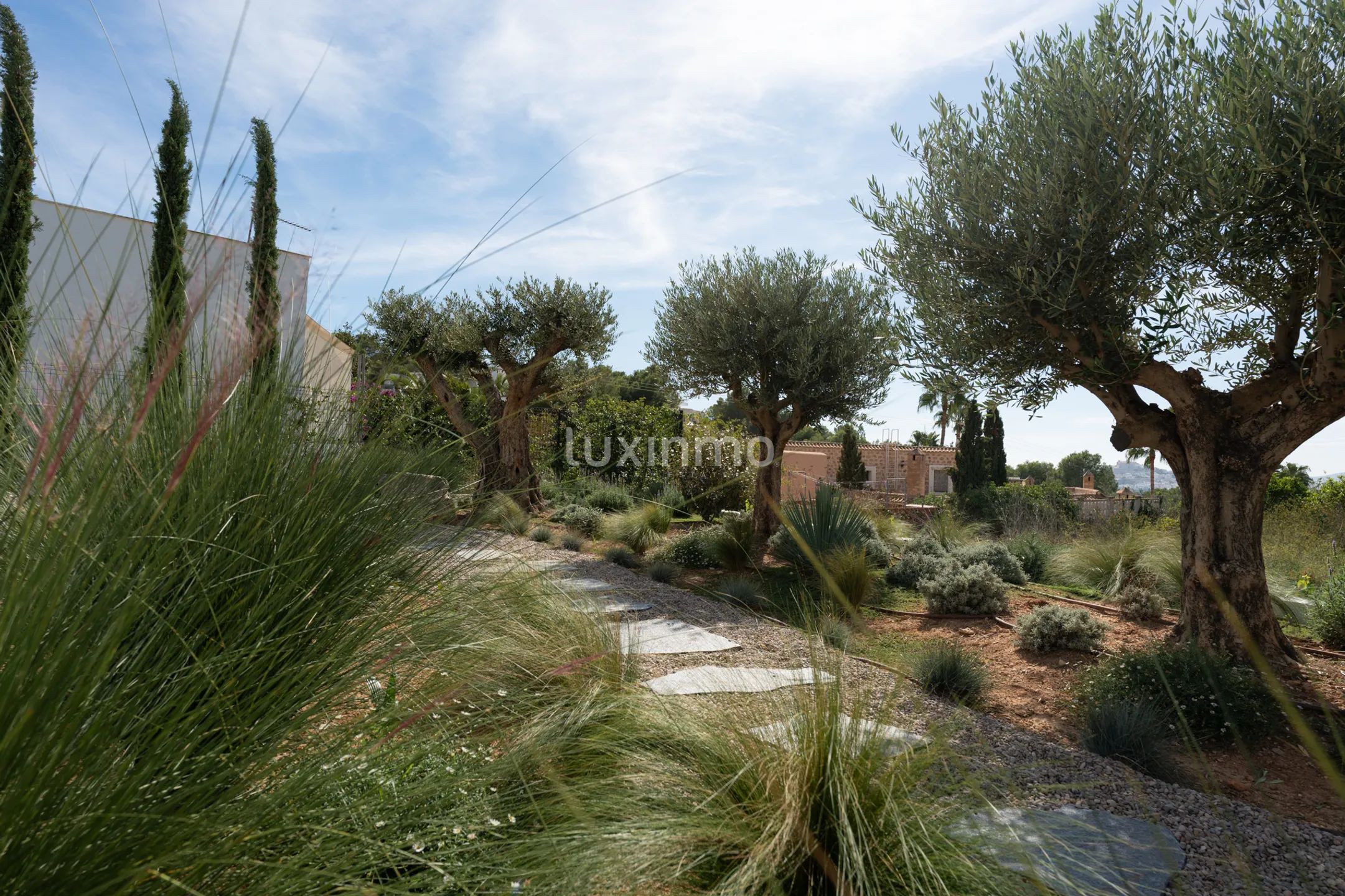 Stunning contemporary 6-Bedroom detached house in Cap Martinet — photo 41
