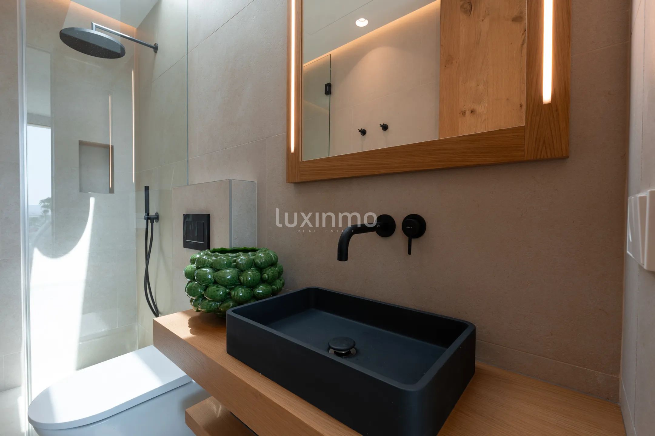 Stunning contemporary 6-Bedroom detached house in Cap Martinet — photo 65