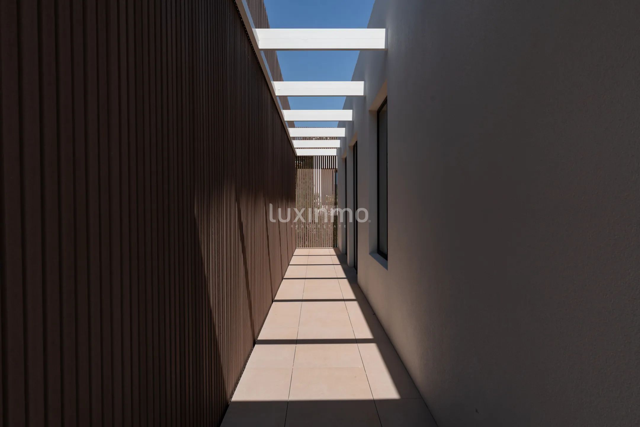 Stunning contemporary 6-Bedroom detached house in Cap Martinet — photo 62