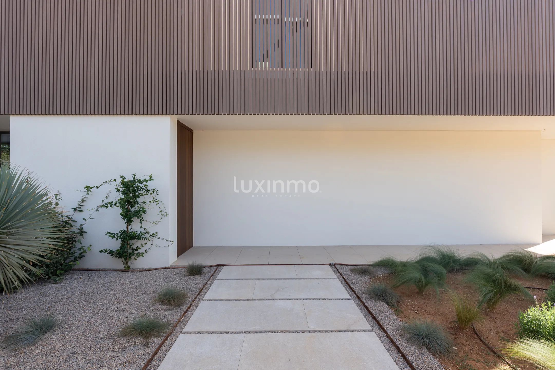 Stunning contemporary 6-Bedroom detached house in Cap Martinet — photo 44