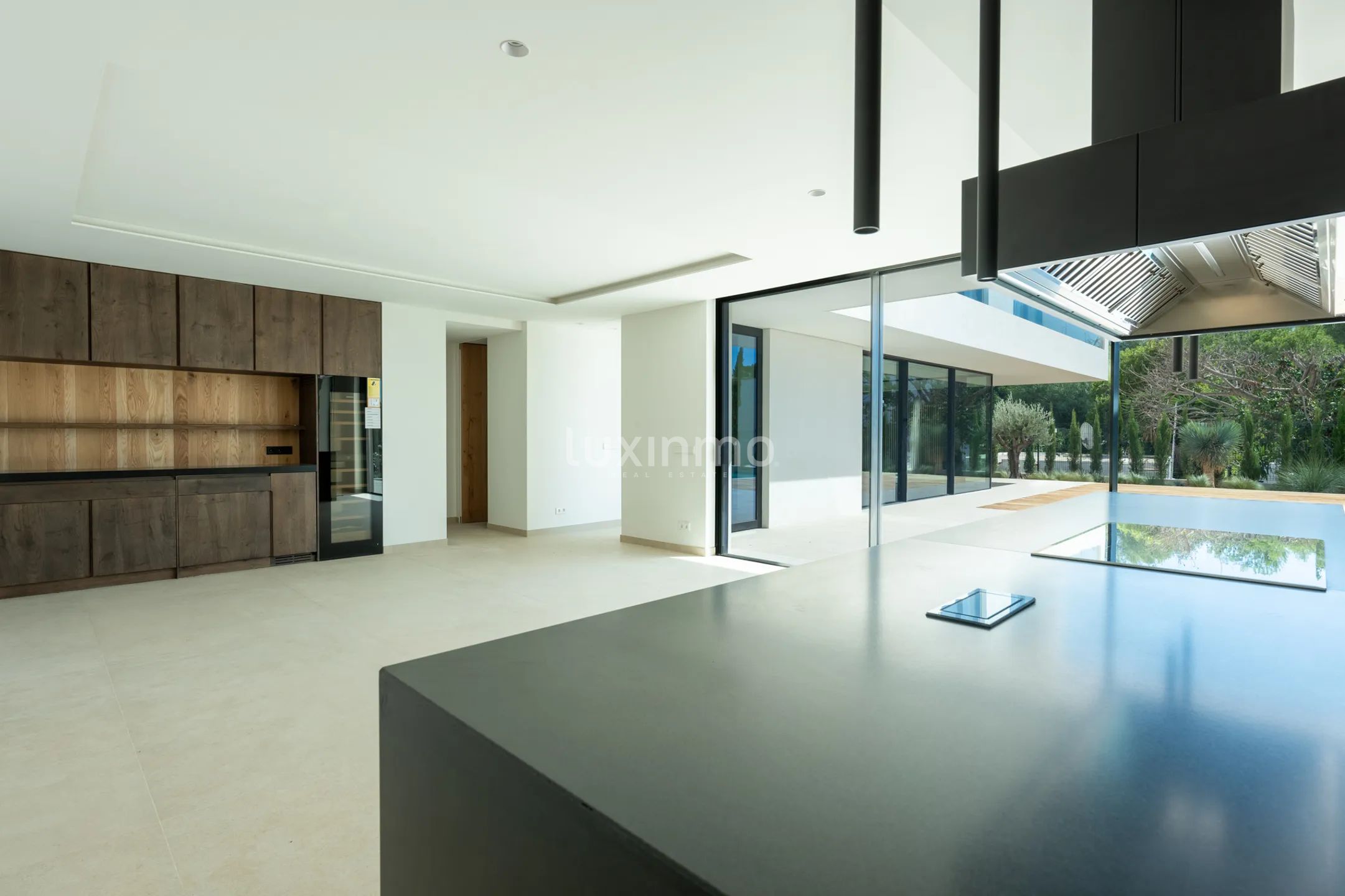 Stunning contemporary 6-Bedroom detached house in Cap Martinet — photo 10
