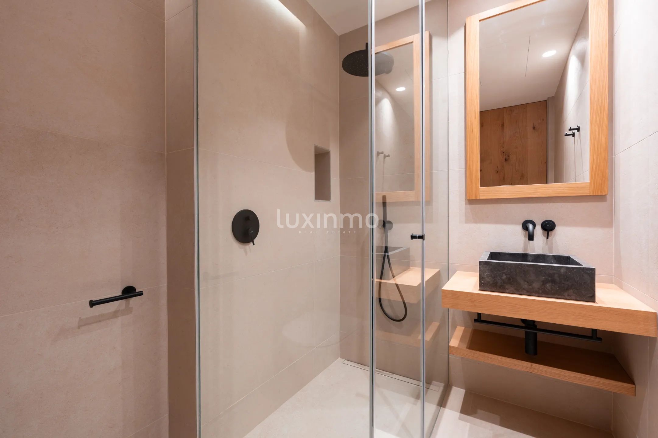 Stunning contemporary 6-Bedroom detached house in Cap Martinet — photo 48