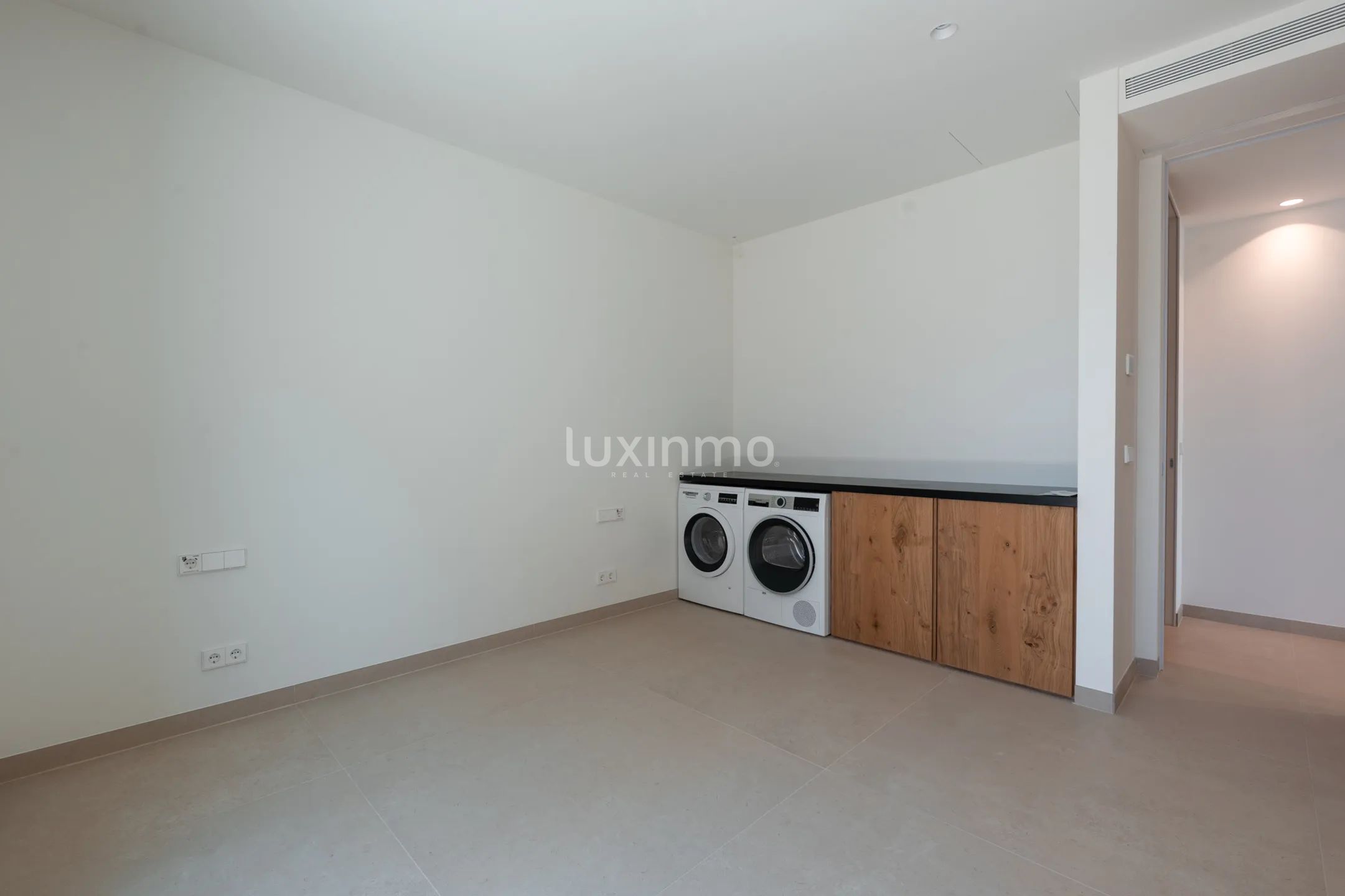 Superbe maison indépendante moderne de 6 chambres à Cap Martinet — photo 54