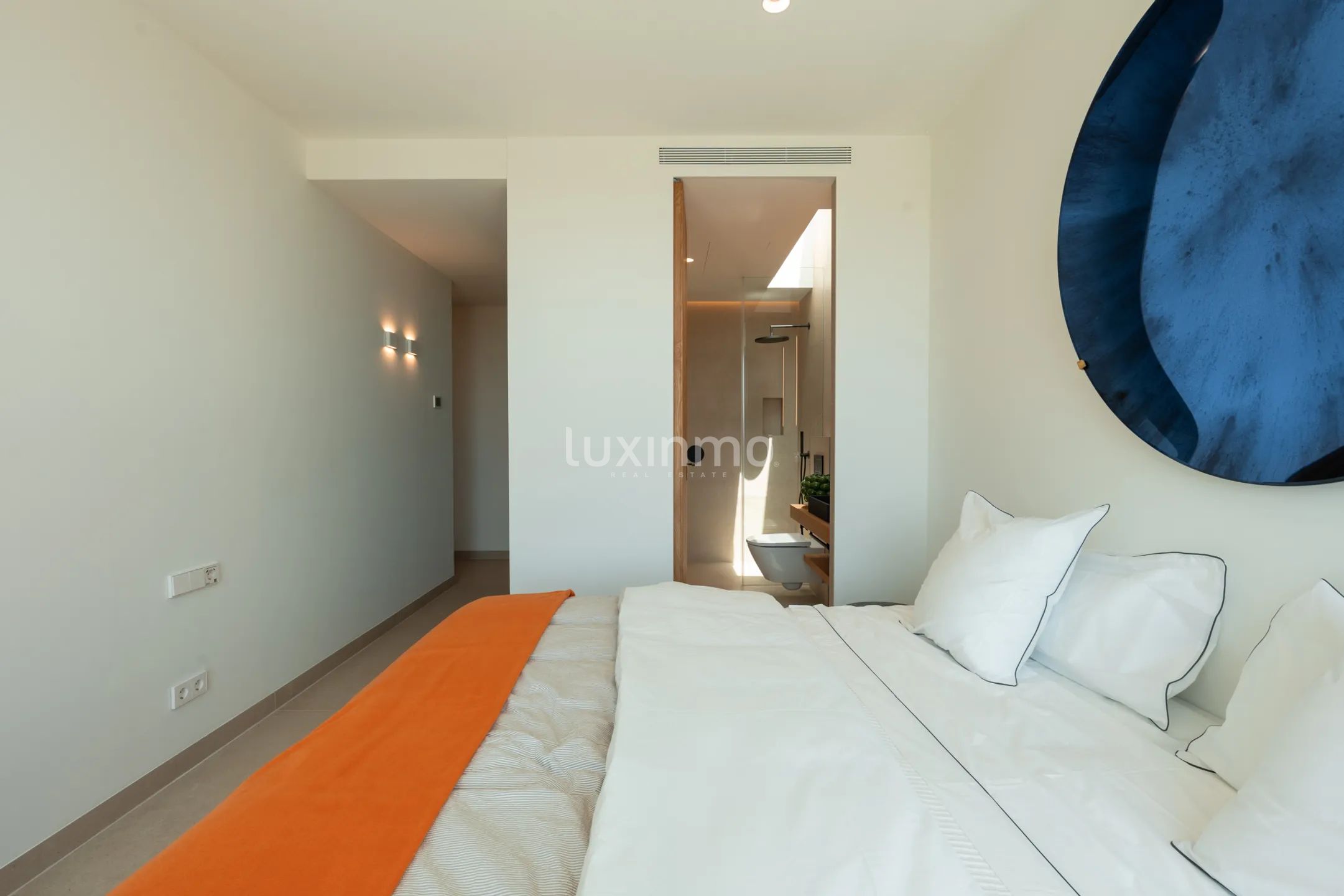Stunning contemporary 6-Bedroom detached house in Cap Martinet — photo 55