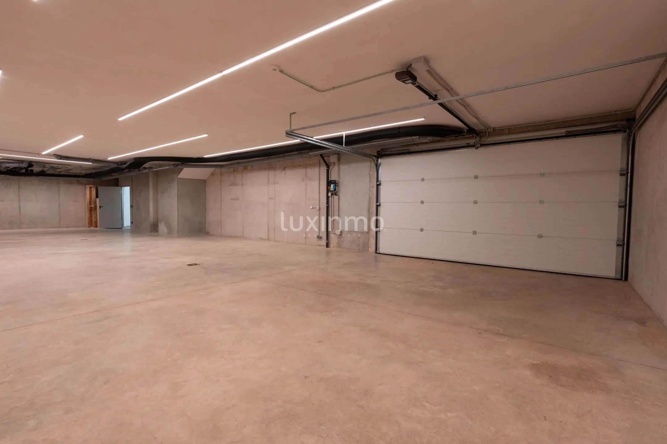 Stunning contemporary 6-Bedroom detached house in Cap Martinet — photo 56