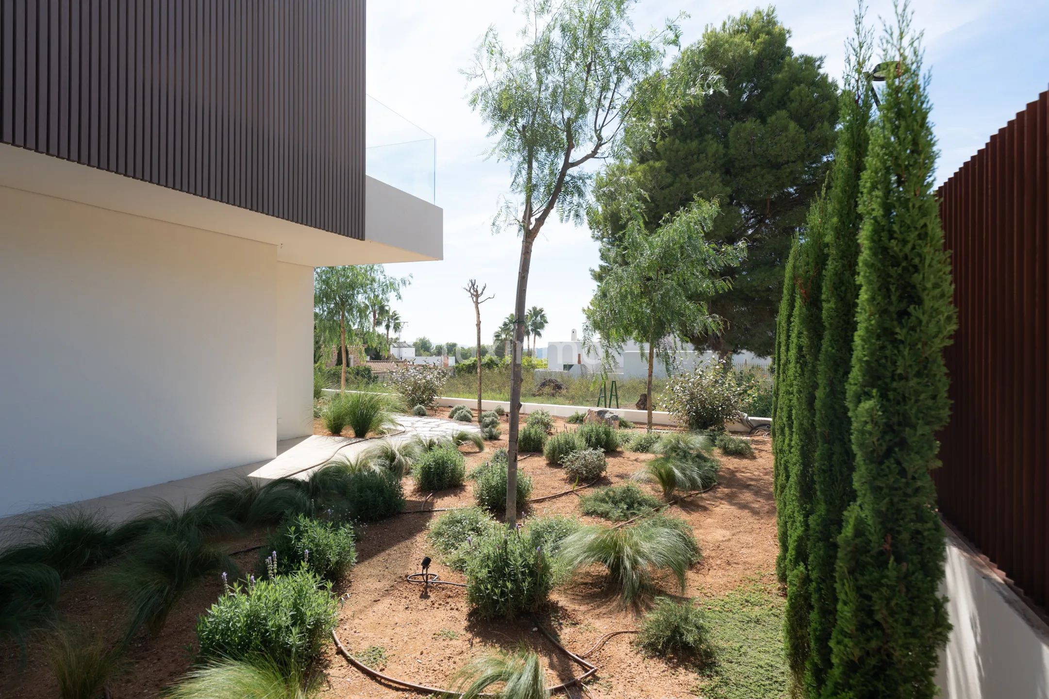 Superbe maison indépendante moderne de 6 chambres à Cap Martinet — photo 39