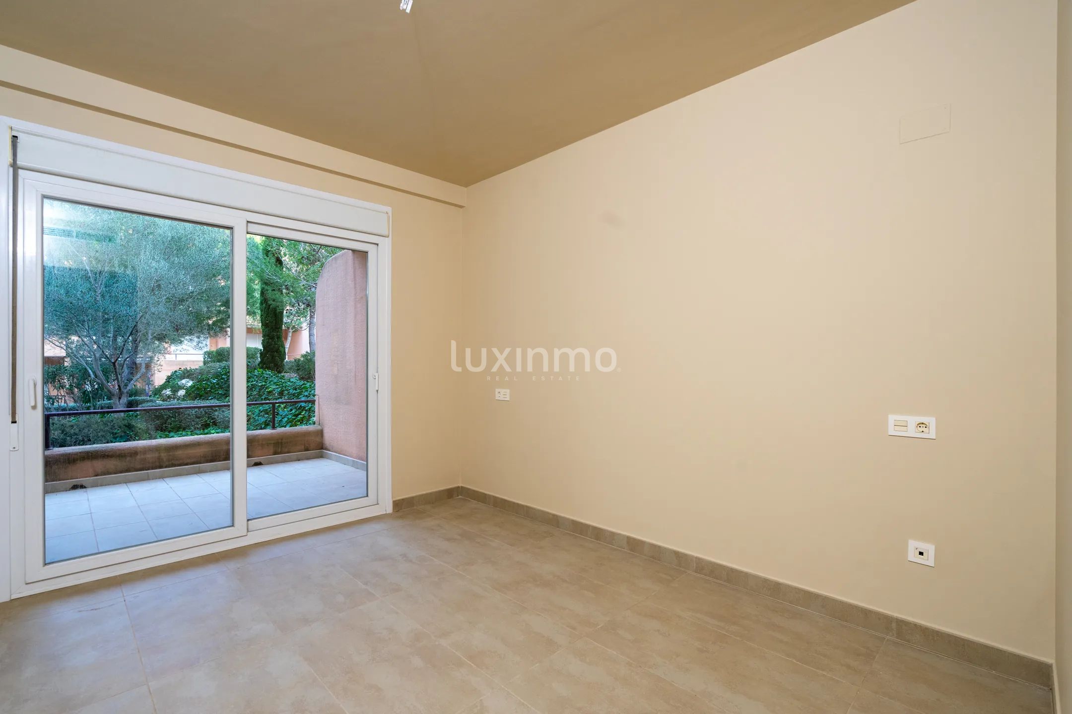 Uroczy śródziemnomorski dom na parterze z 2 sypialniami w Moraira — photo 18