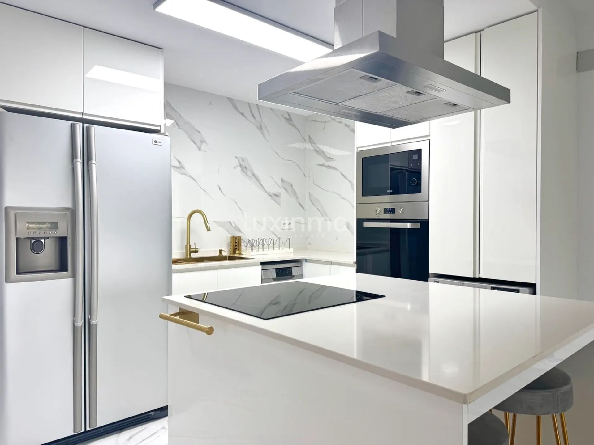 Luxe modern herenhuis met uitzicht op de bergen in Altea Hills — photo 1
