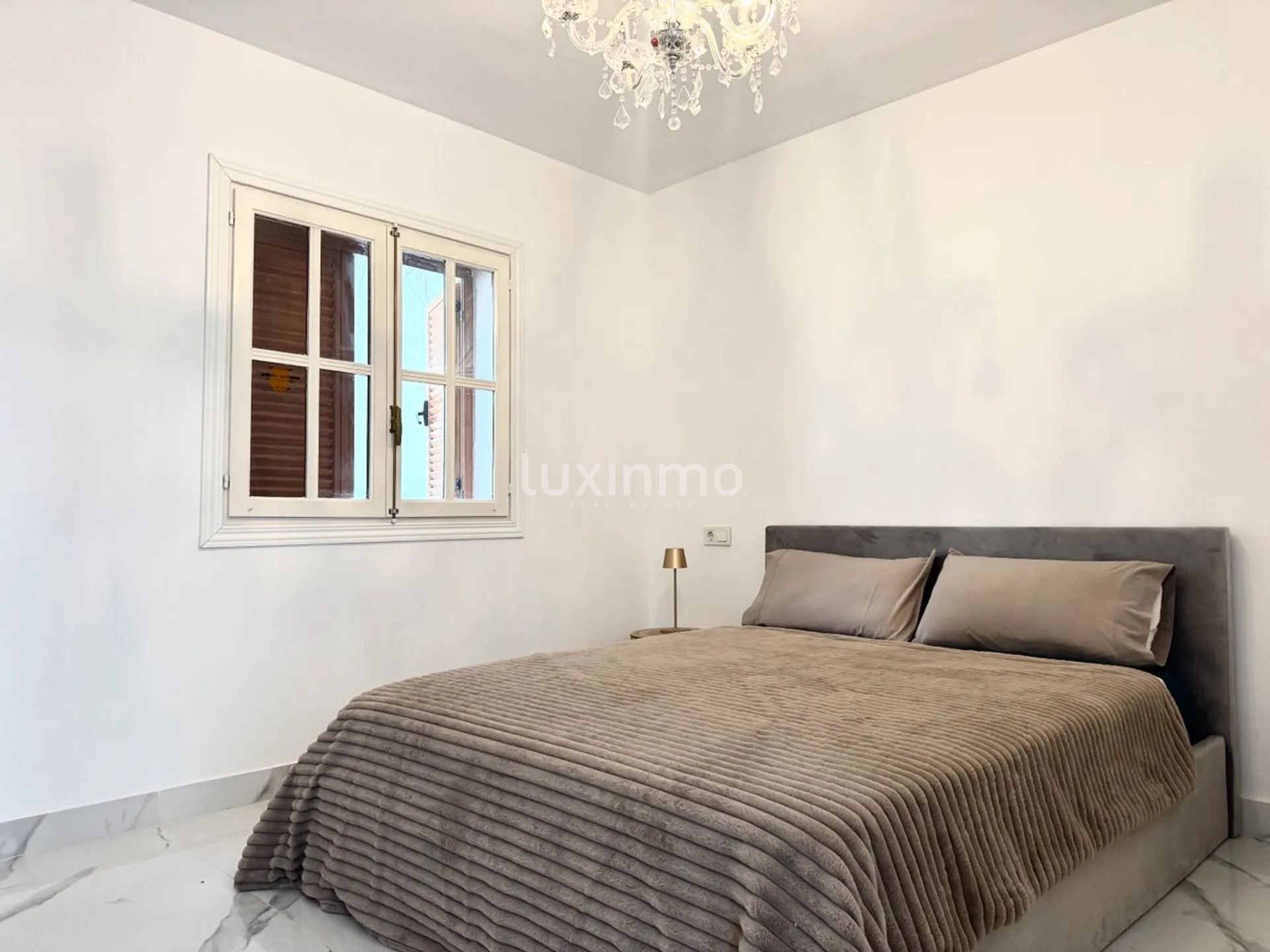 Luxe modern herenhuis met uitzicht op de bergen in Altea Hills — photo 9