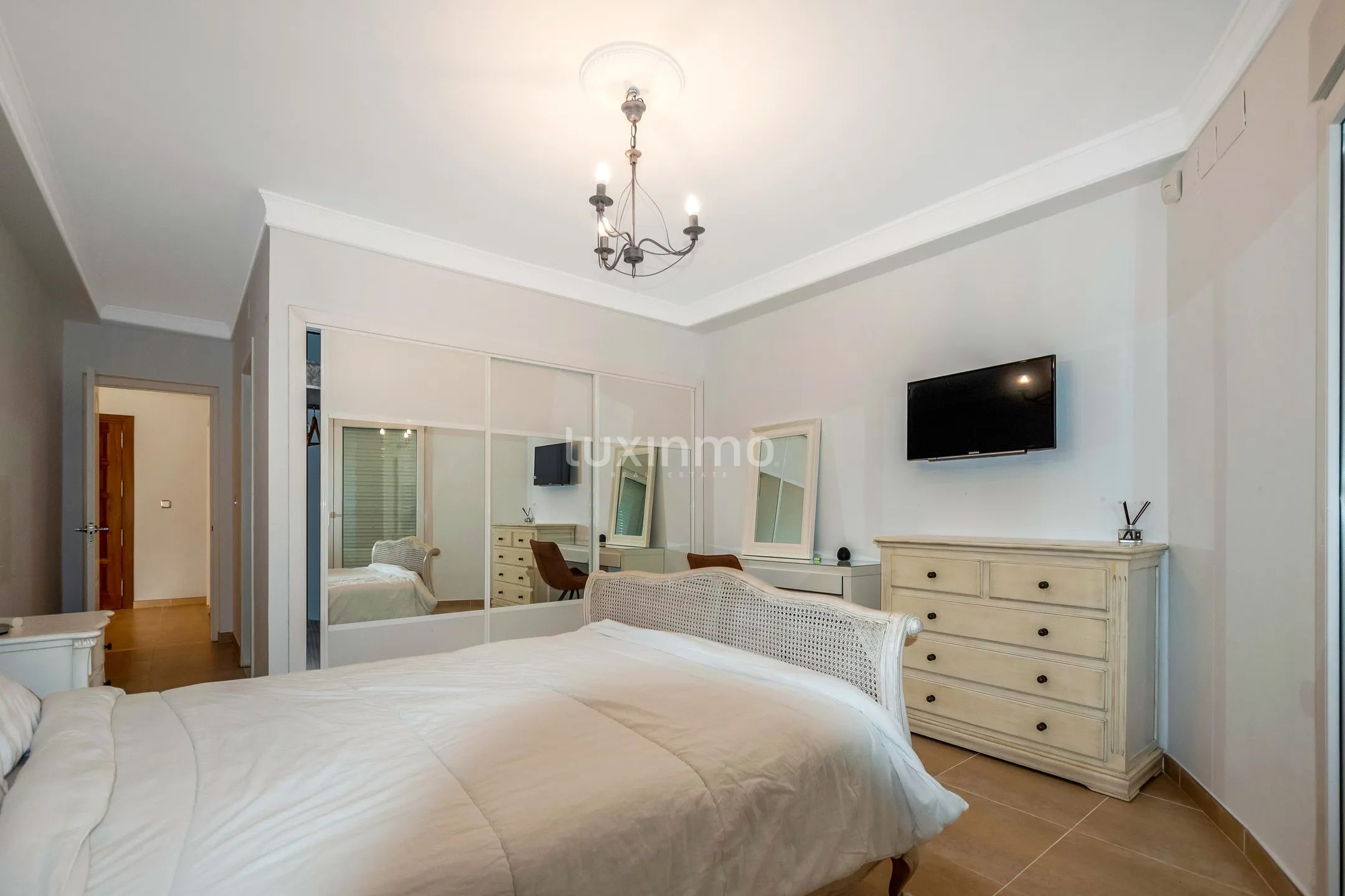 Beautiful mansion with swimming pool for sale in Altea — photo 29