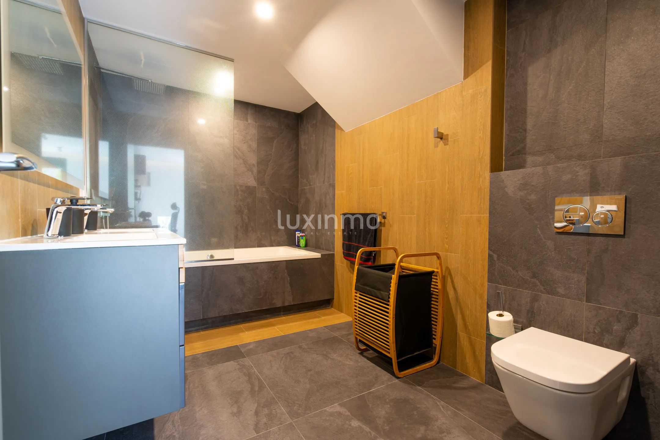 Luxurious 5-Bedroom Detached House with Sea Views in Benissa — photo 36