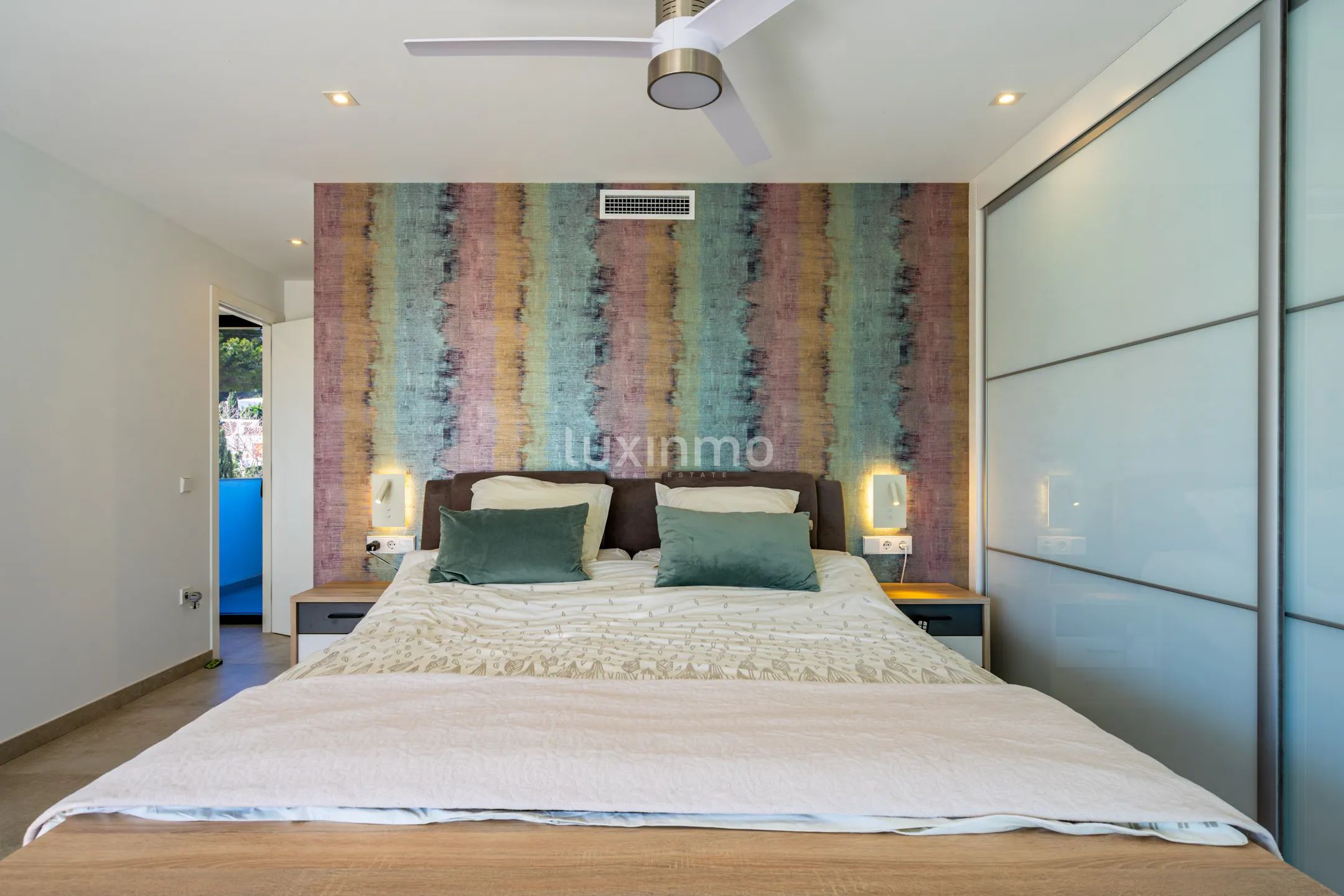 Luxurious 5-Bedroom Detached House with Sea Views in Benissa — photo 24