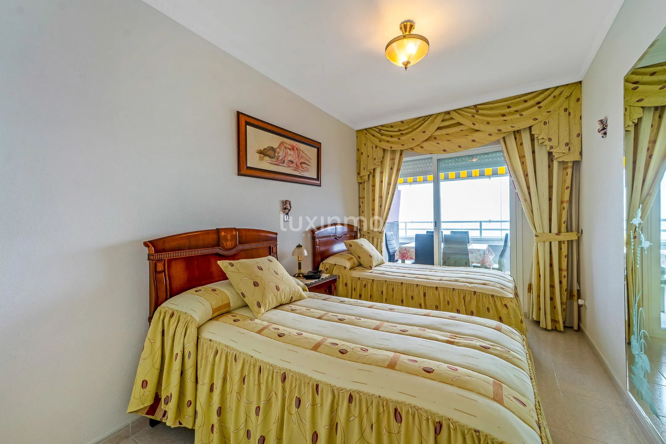 2nd line apartment on the Arenal Beach with panoramic sea views — photo 9