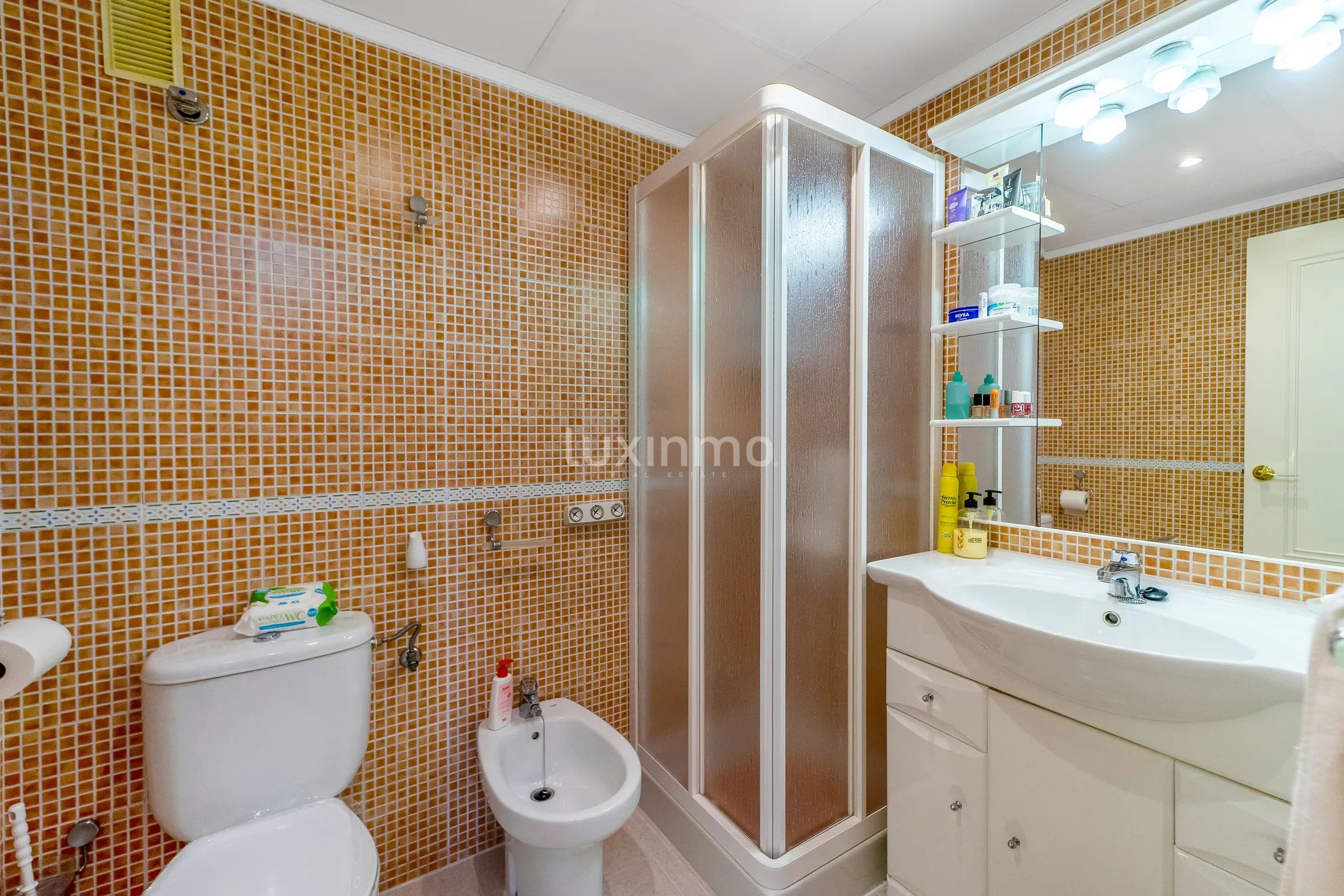 2nd line apartment on the Arenal Beach with panoramic sea views — photo 13