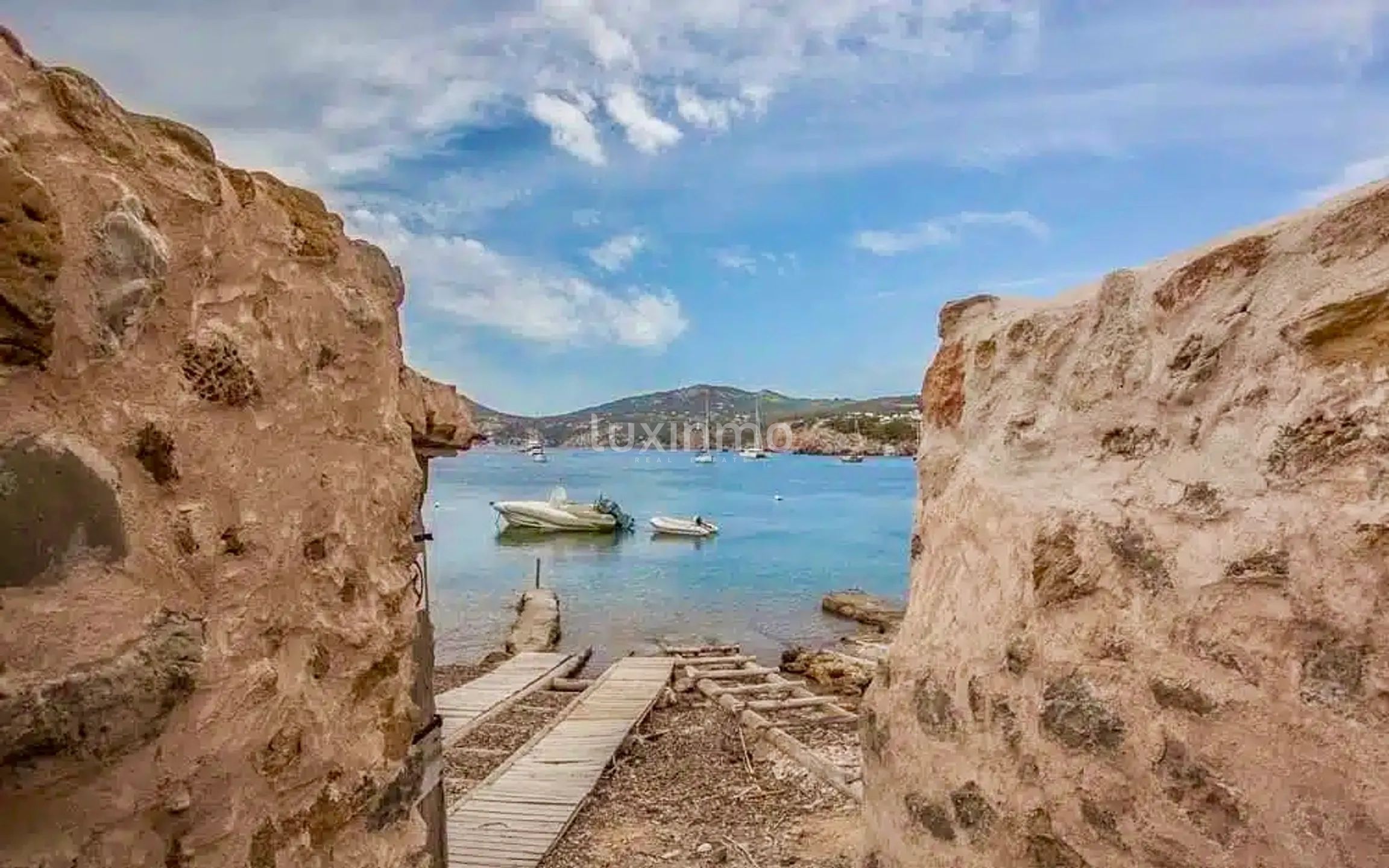 Vacker villa med 4 sovrum idealiskt beläget i södra Ibiza — photo 22