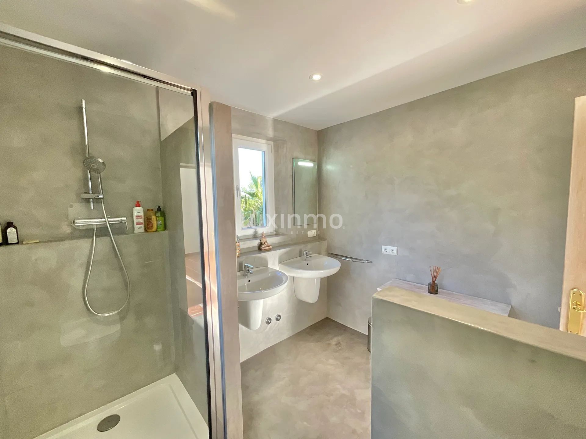 Vacker villa med 4 sovrum idealiskt beläget i södra Ibiza — photo 15