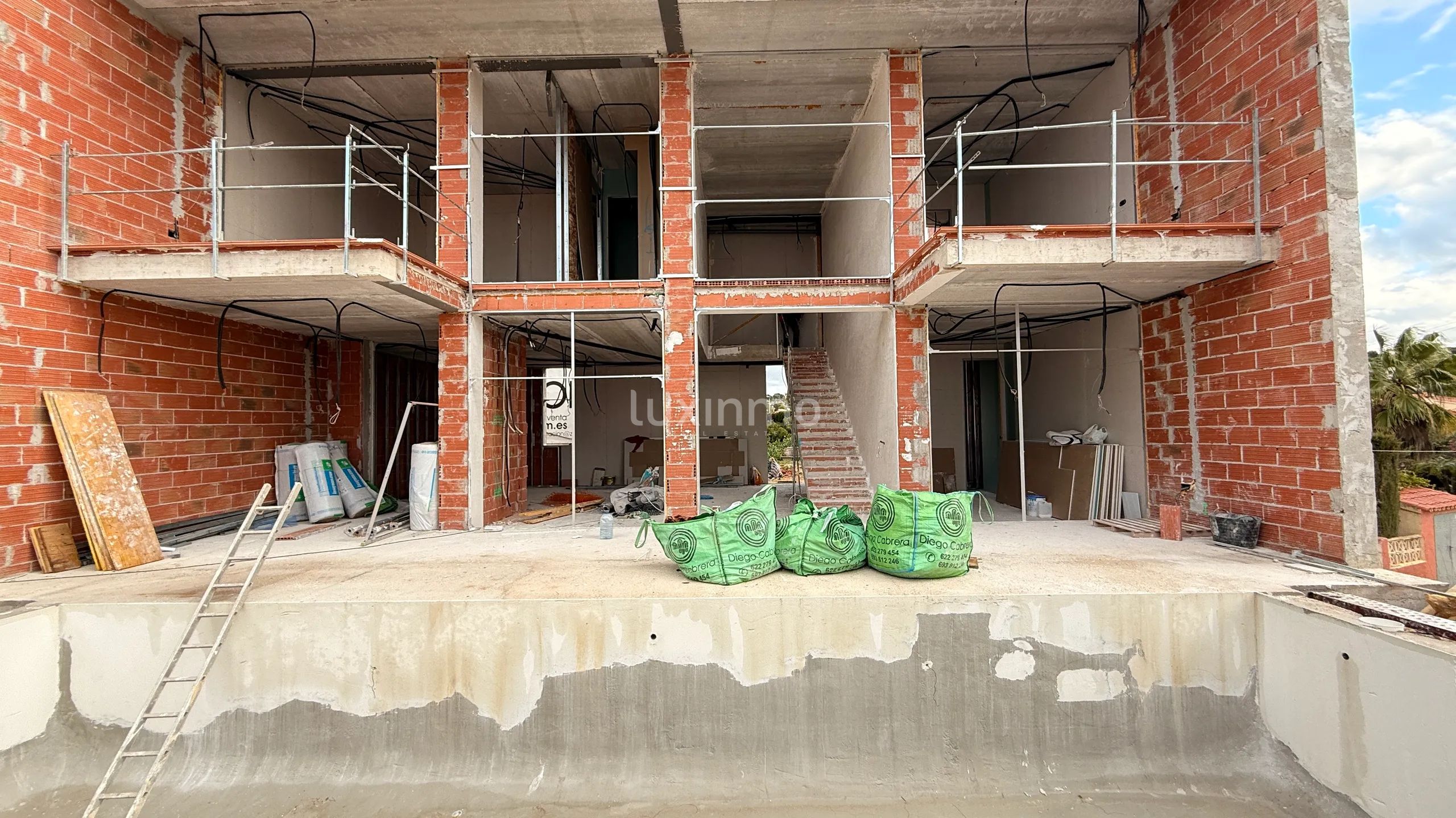 Modern Villa in Carrio — photo 4