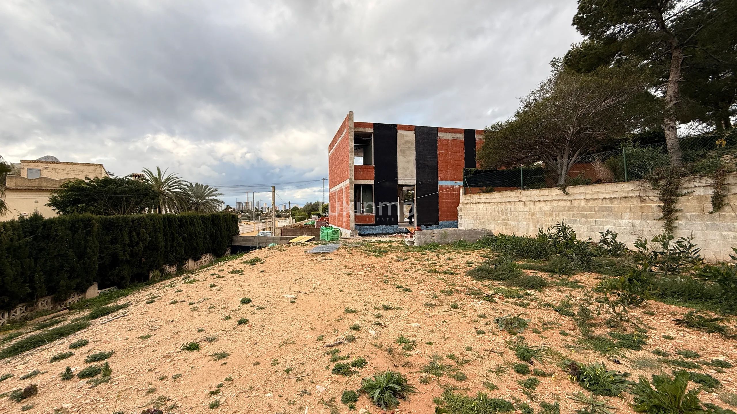 Modern Villa in Carrio — photo 2