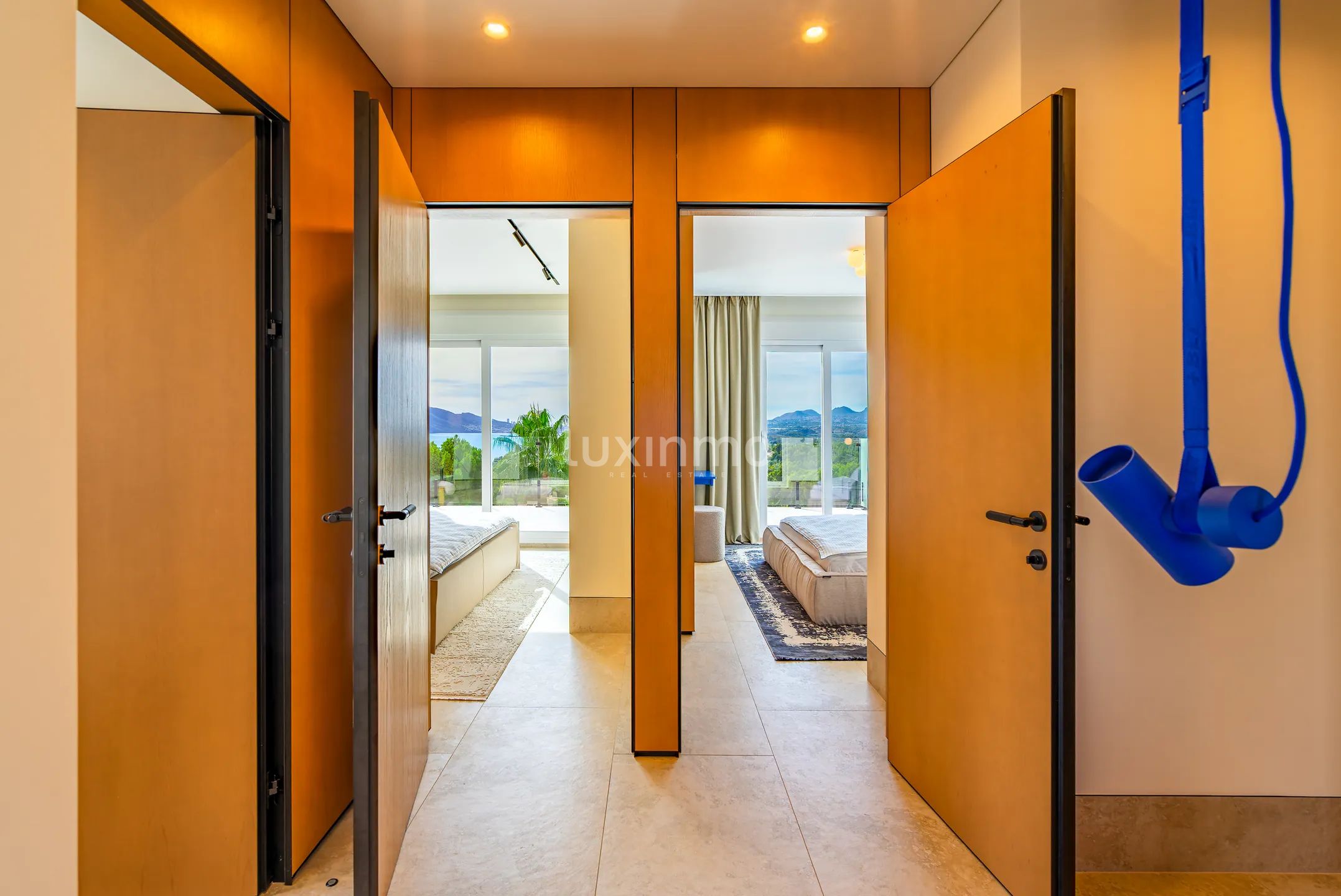 Terraced house with designer renovation and sea views in Altea Hills — photo 26
