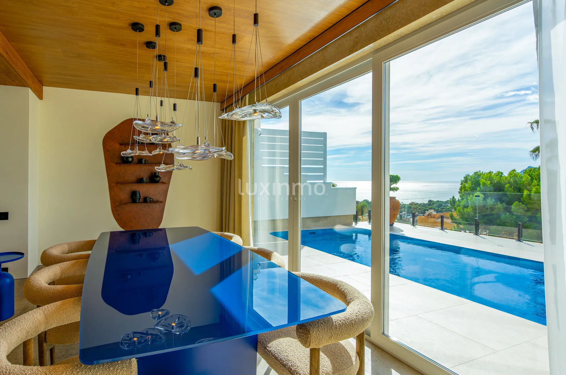 Terraced house with designer renovation and sea views in Altea Hills — photo 19