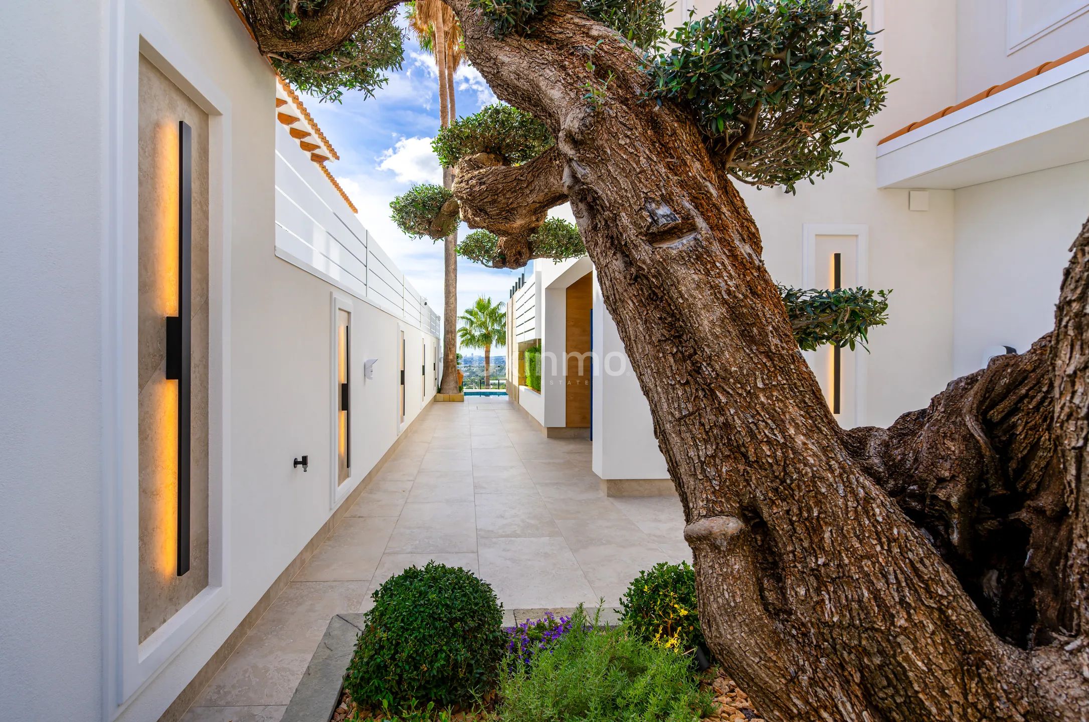 Maison mitoyenne avec rénovation design et vue sur la mer à Altea Hills — photo 45