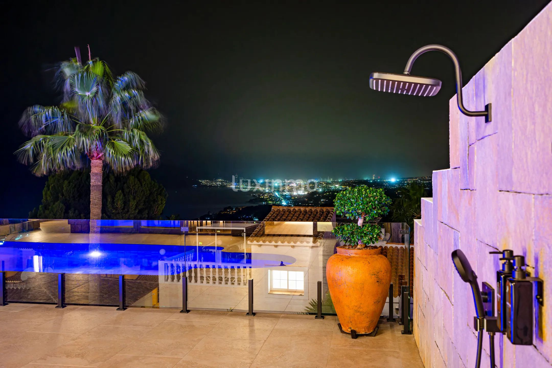 Terraced house with designer renovation and sea views in Altea Hills — photo 86