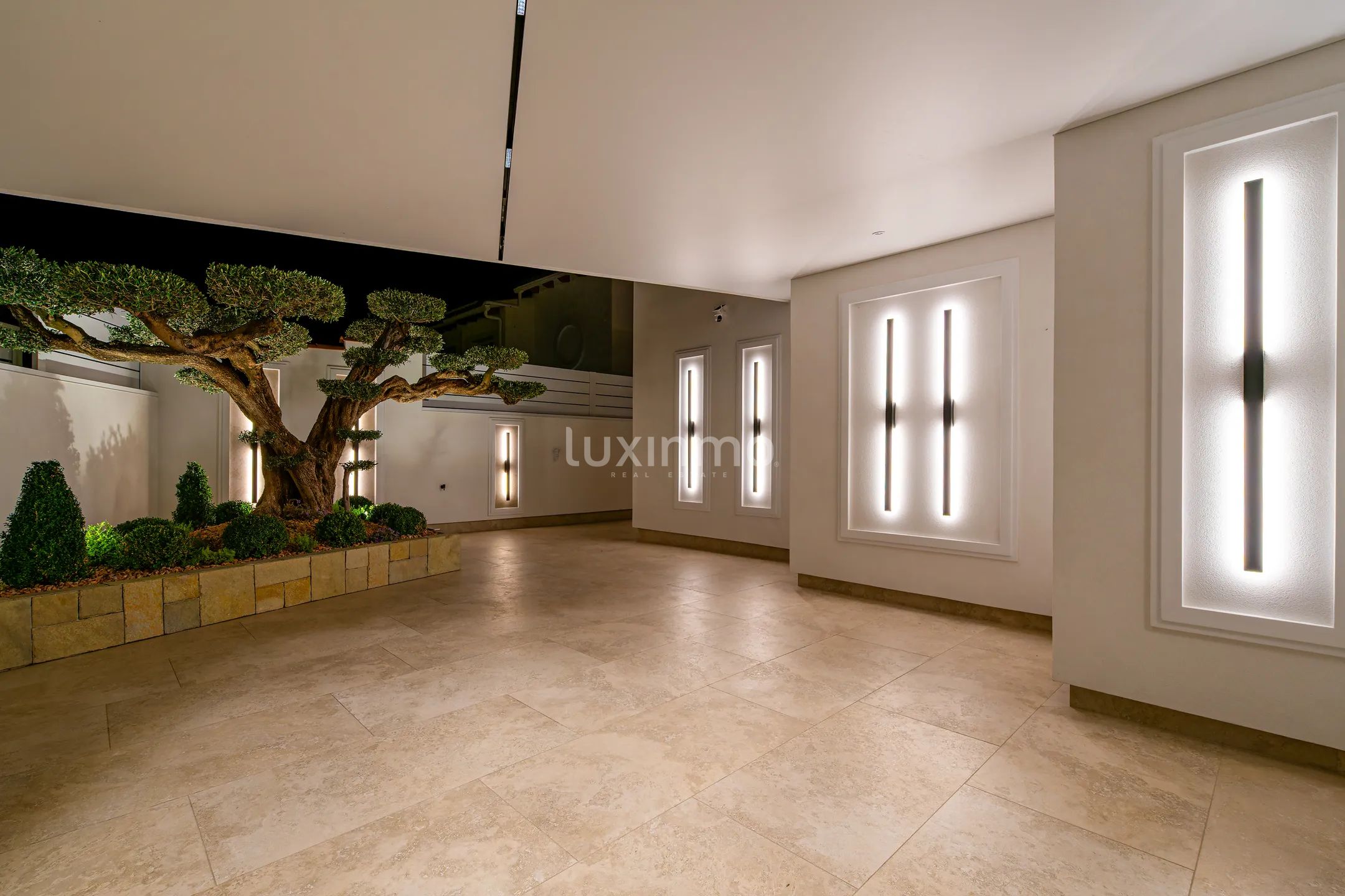 Terraced house with designer renovation and sea views in Altea Hills — photo 79