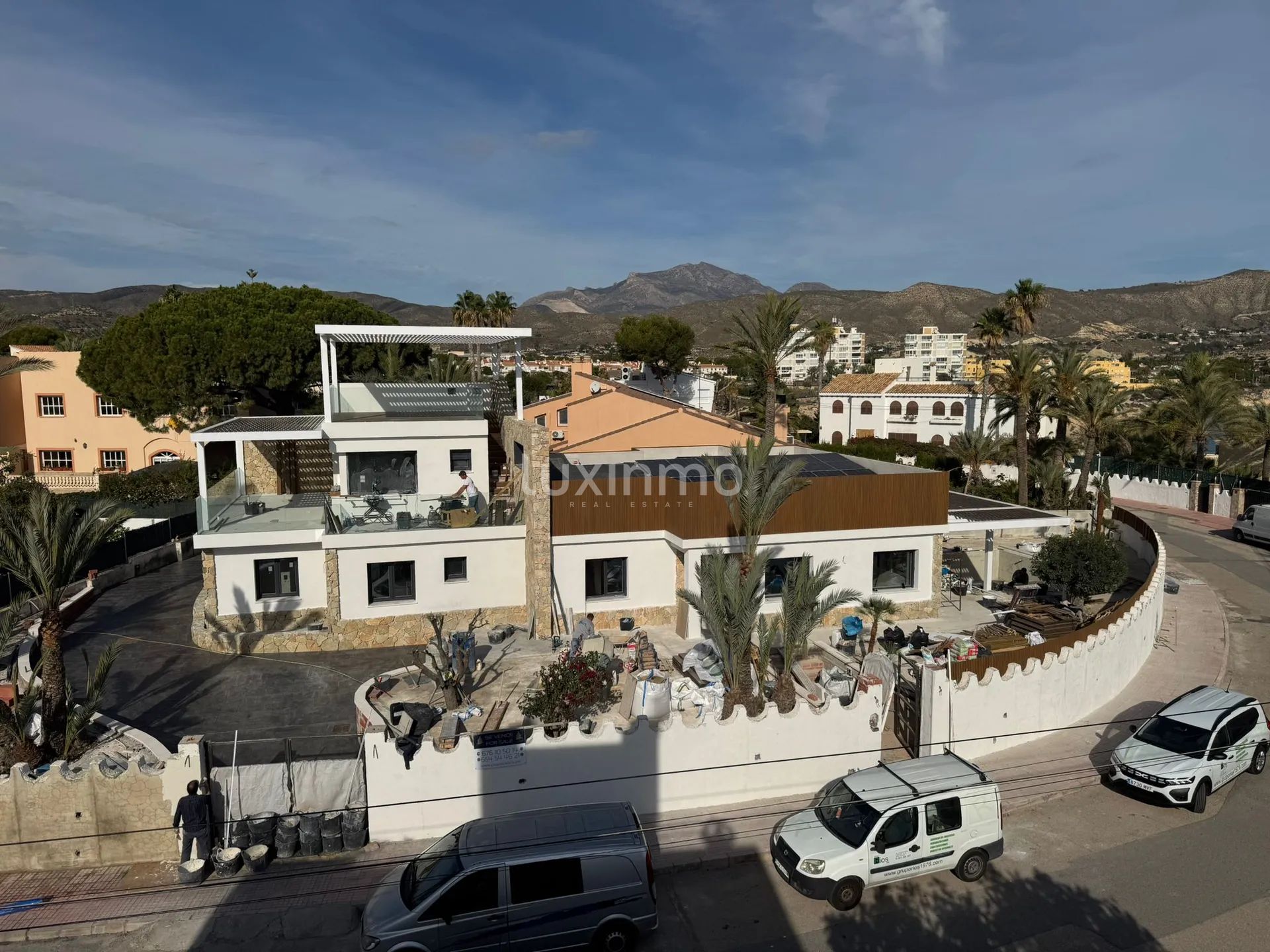 Charming Remodeled 5-Bedroom Detached House in Coveta Fumá — photo 9