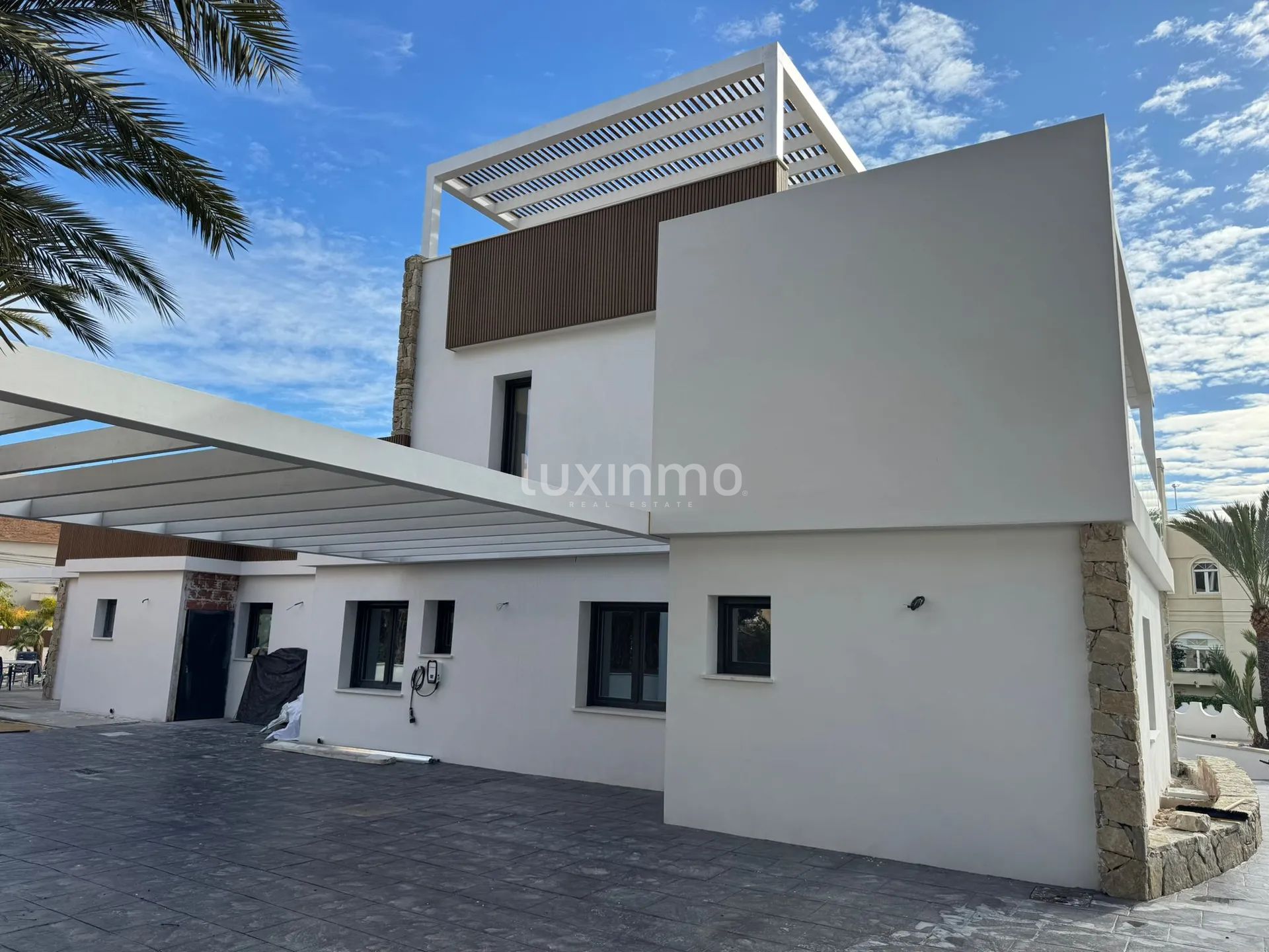 Charming Remodeled 5-Bedroom Detached House in Coveta Fumá — photo 10