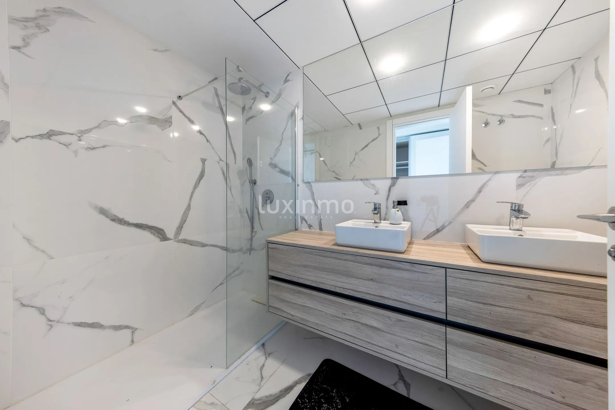 Modern appartement met 2 slaapkamers te koop met uitzicht op zee — photo 15