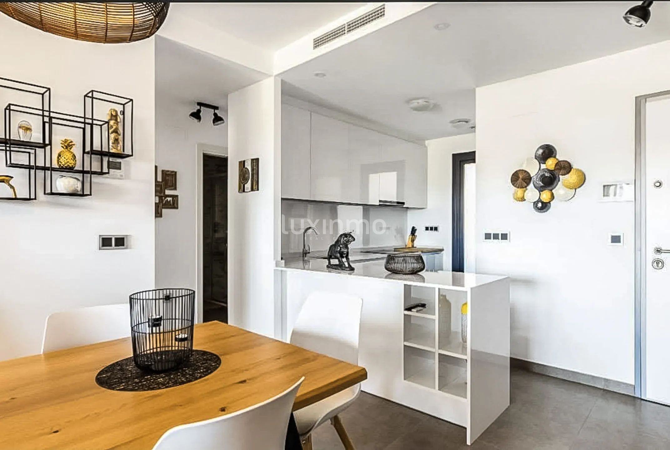 Oszałamiający nowoczesny apartament na sprzedaż w Playa de Poniente — photo 13