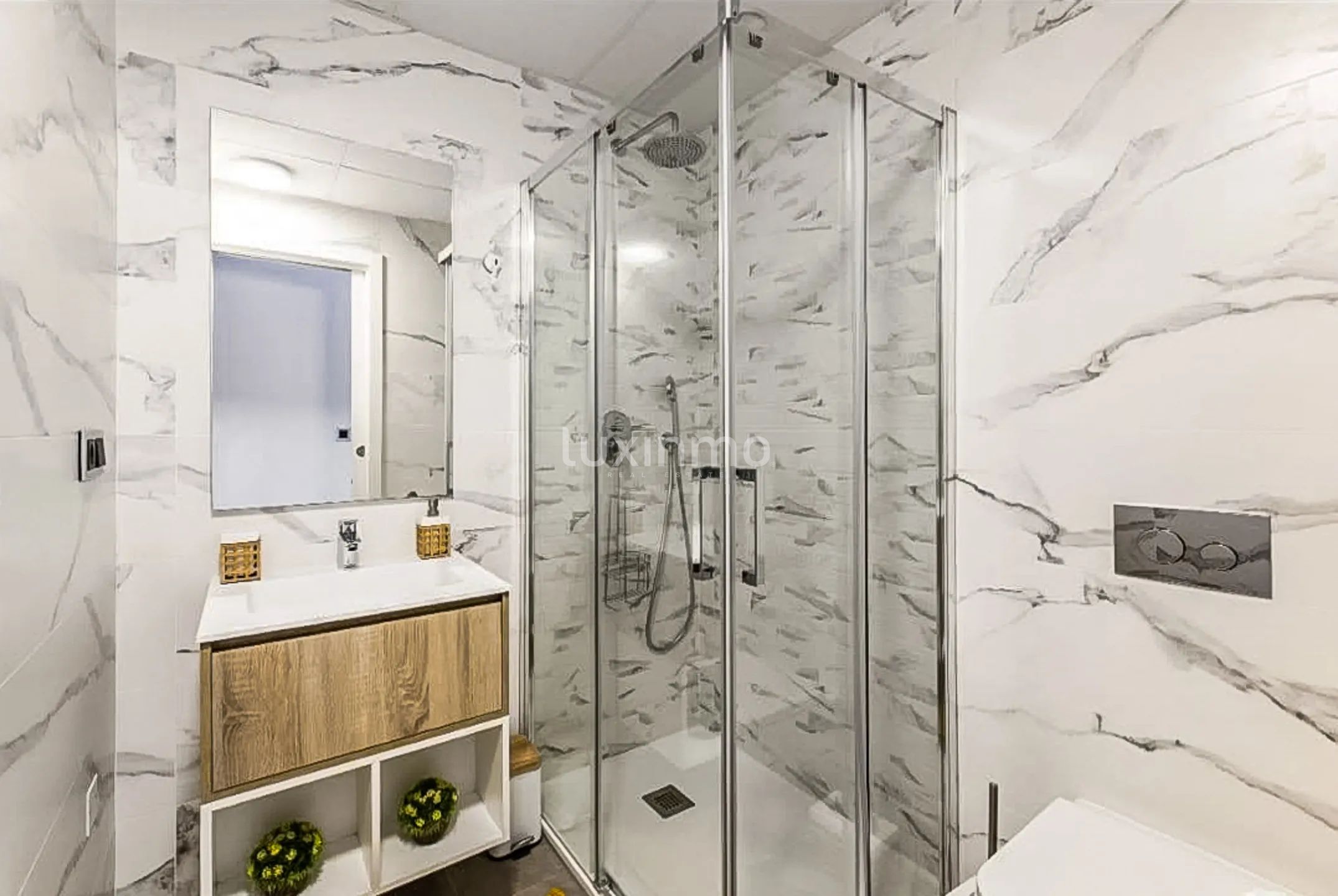 Oszałamiający nowoczesny apartament na sprzedaż w Playa de Poniente — photo 21