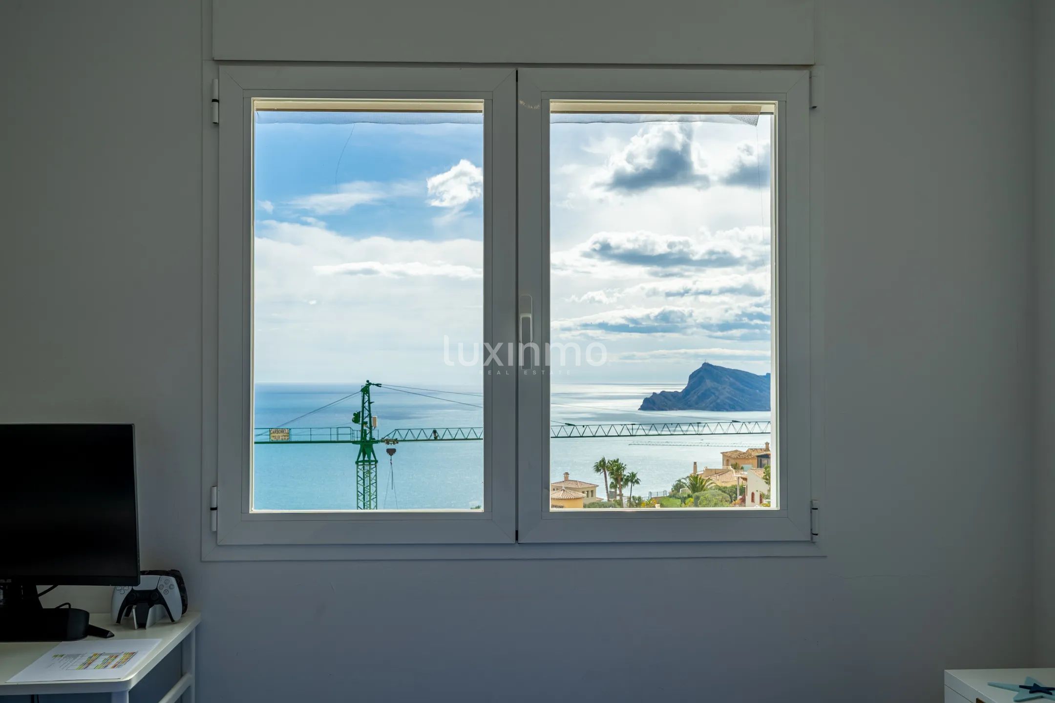 Villa with spectacular sea views for rent in Altea Hills — photo 21