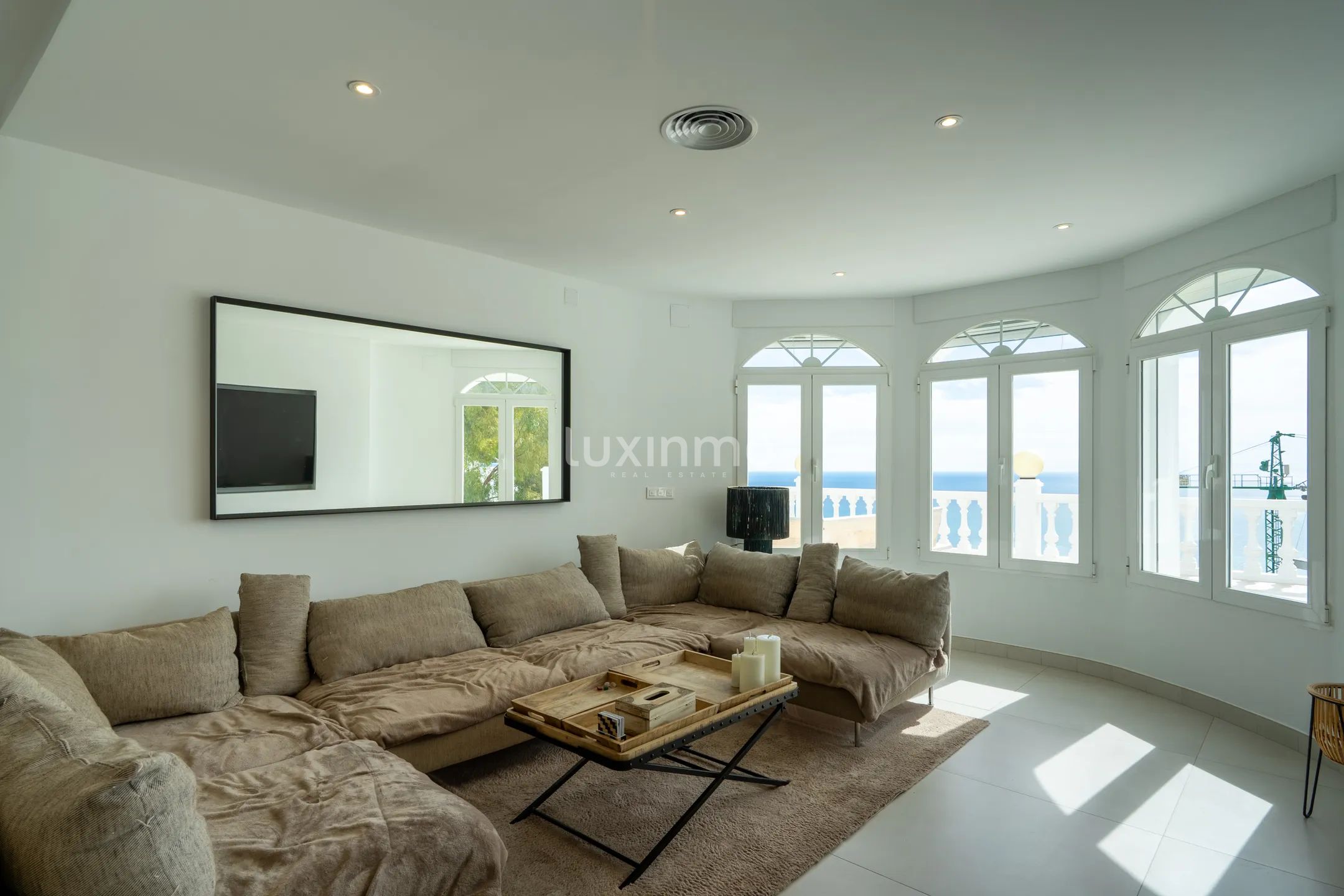 Villa mit spektakulärem Meerblick in Altea Hills zu vermieten — photo 7